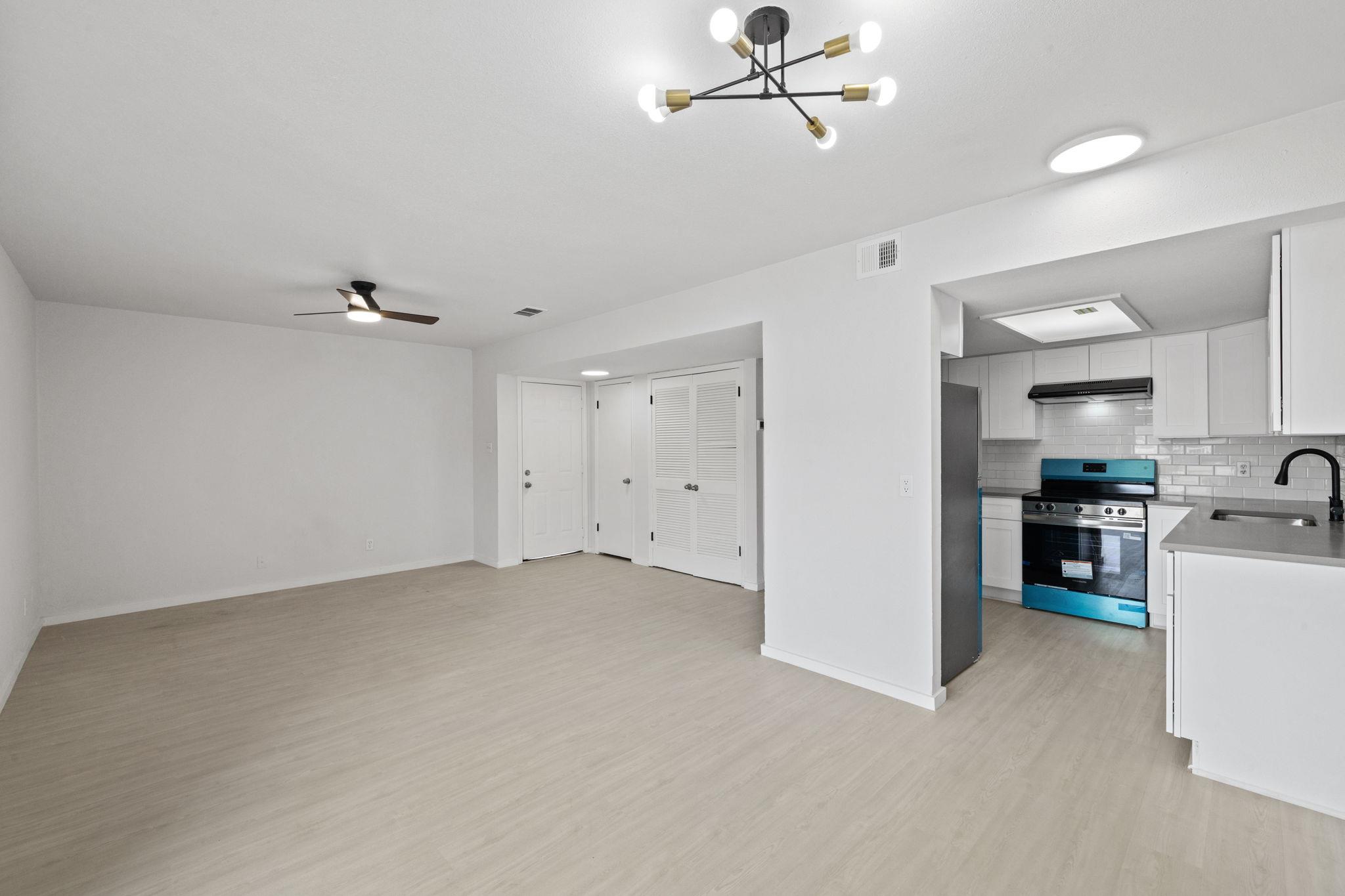 301 E Croslin St, Austin, TX 78752