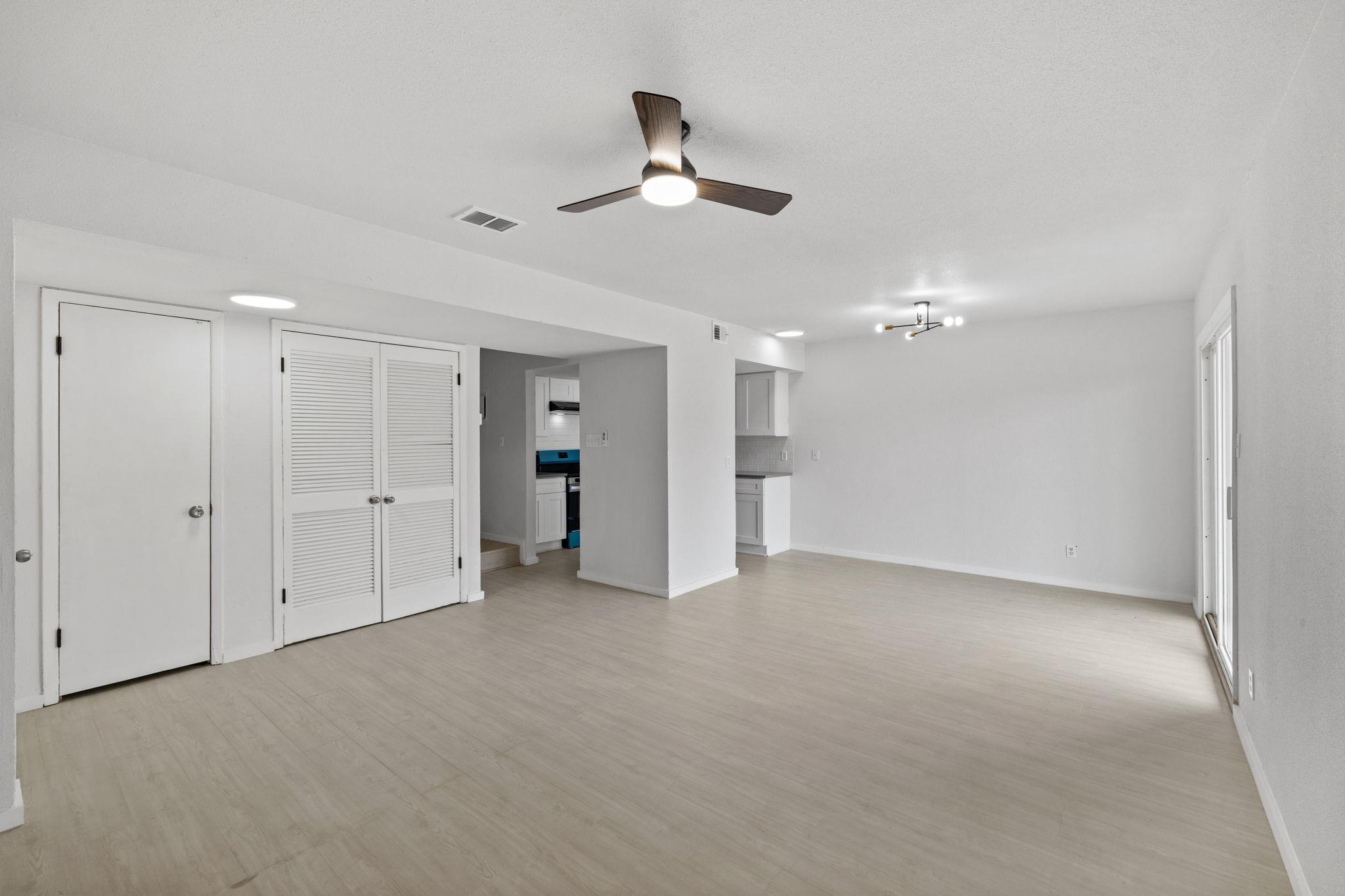 301 E Croslin St, Austin, TX 78752