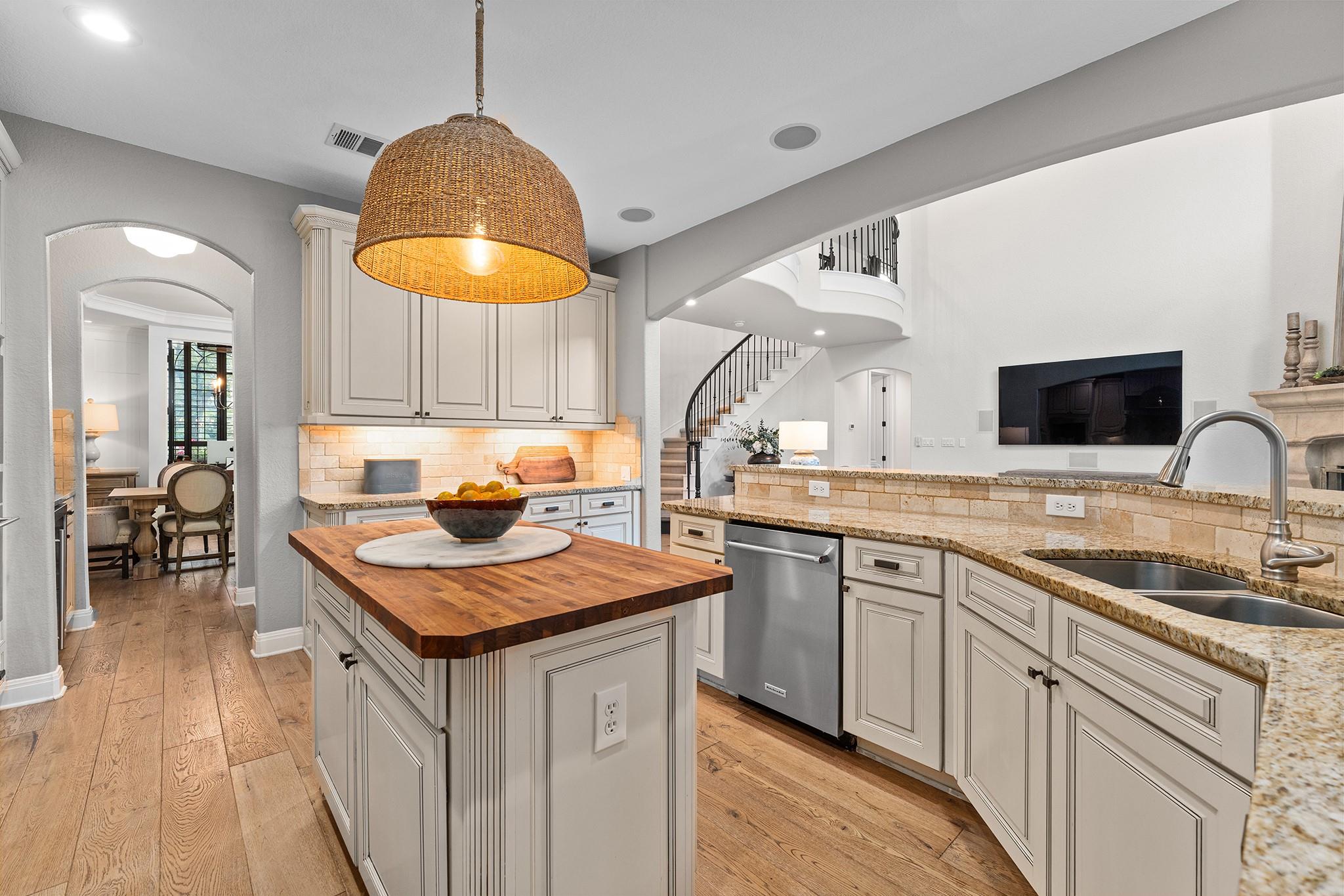 106 Lakota Pass, Austin, TX 78738