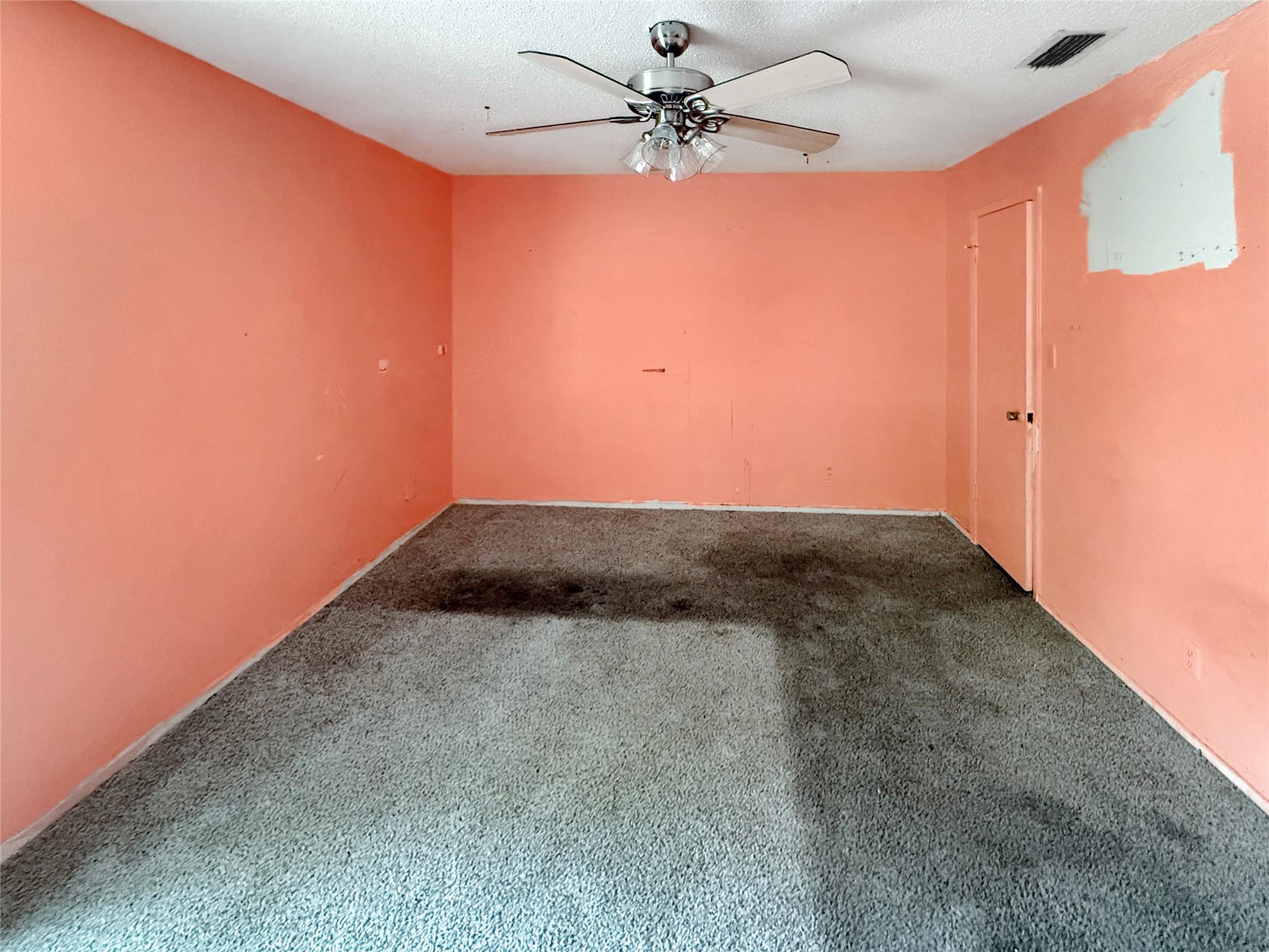 8611 Putnam Dr # 103, Austin, TX 78757