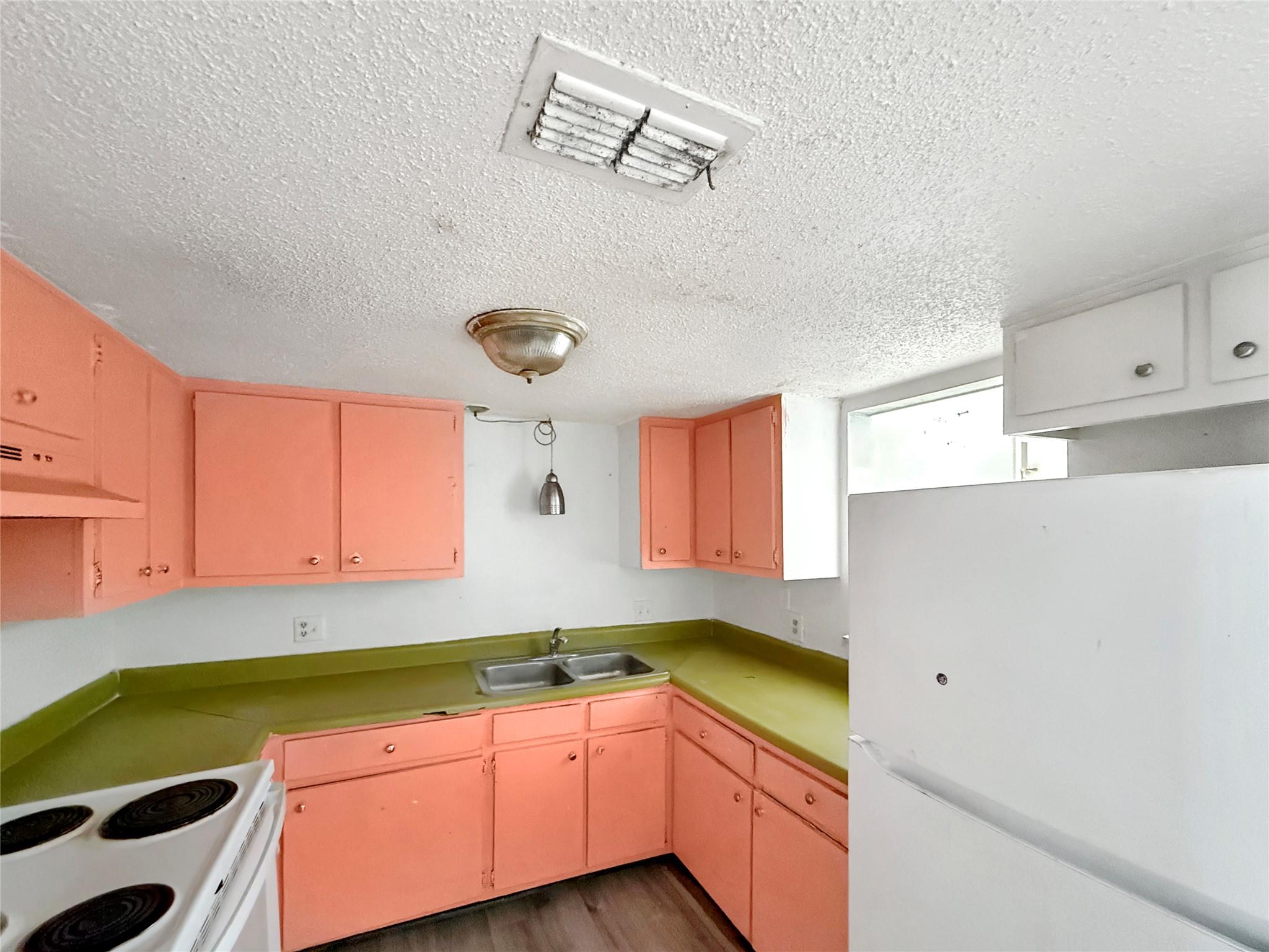 8611 Putnam Dr # 103, Austin, TX 78757