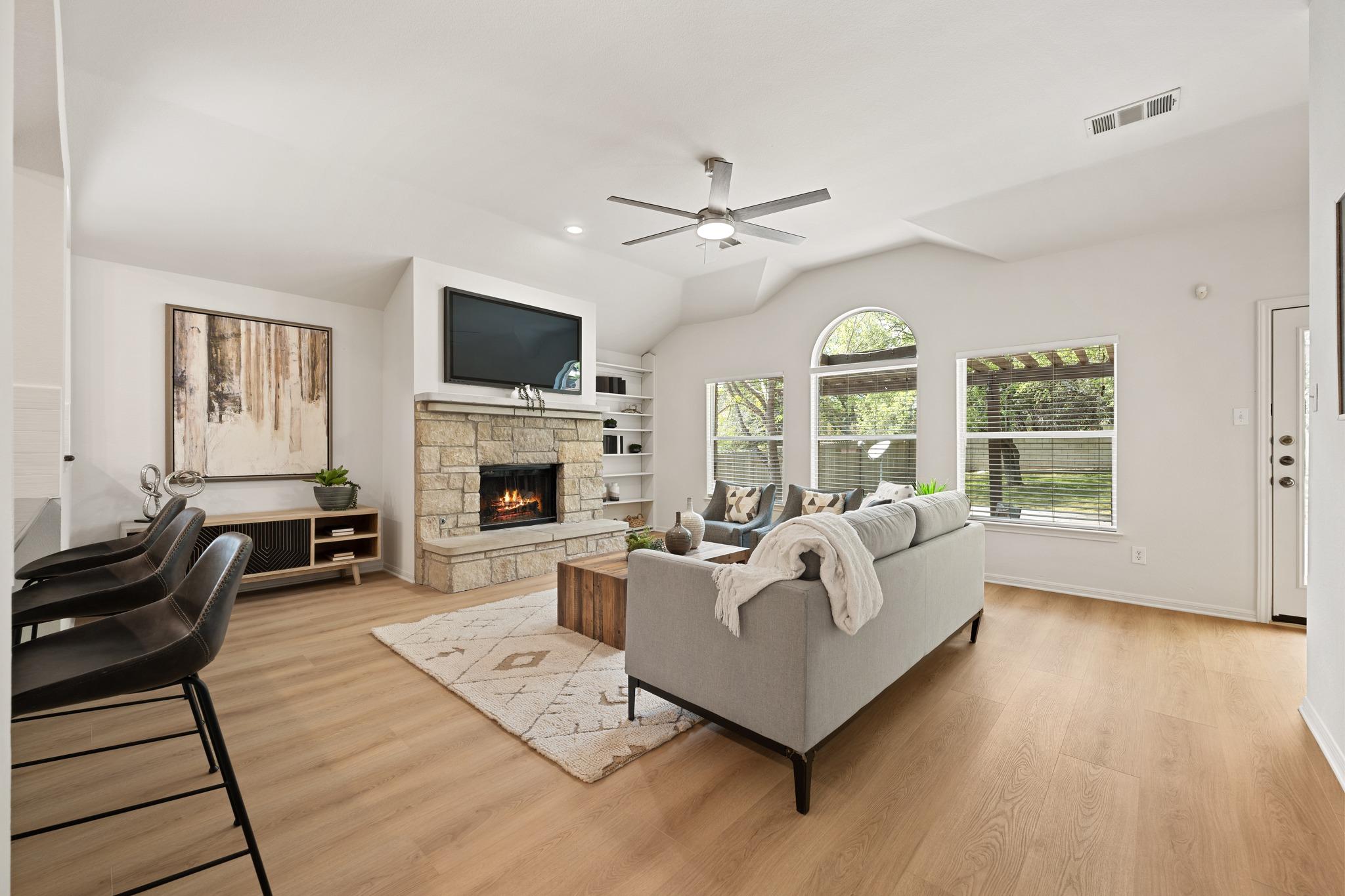 1212 Grand Champion Dr, Austin, TX 78732