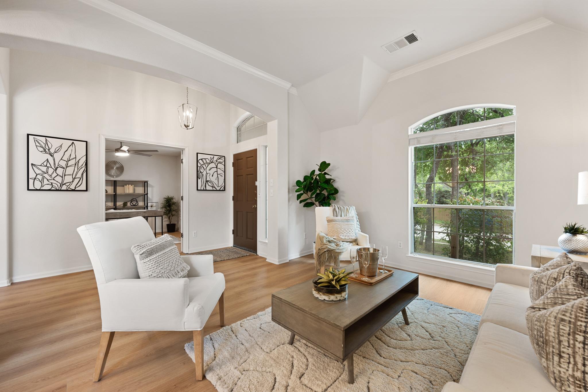 1212 Grand Champion Dr, Austin, TX 78732