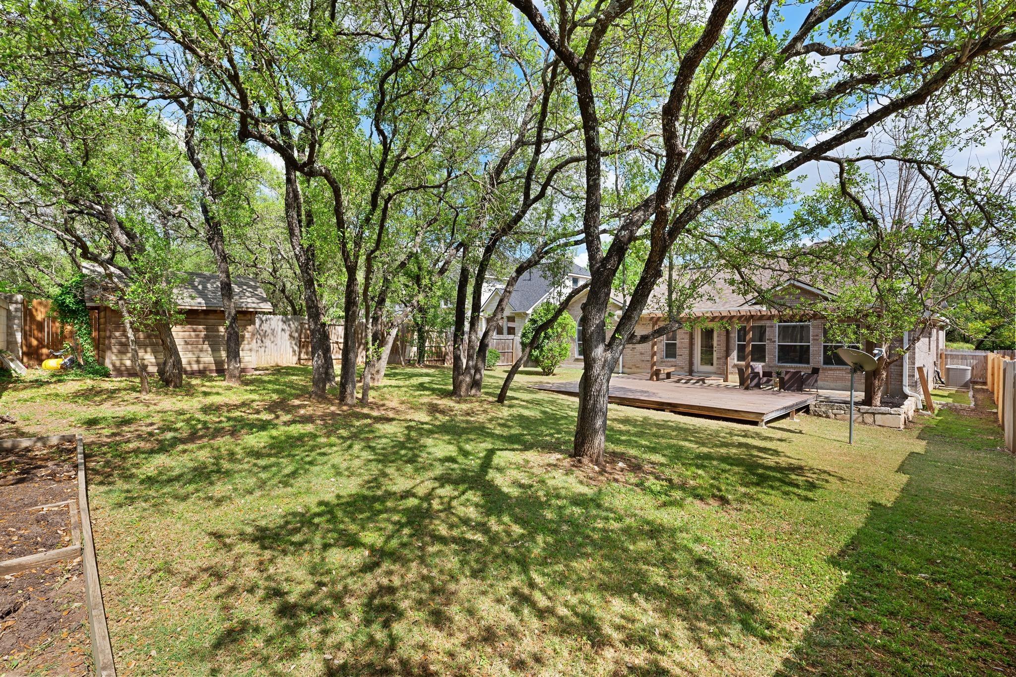 1212 Grand Champion Dr, Austin, TX 78732