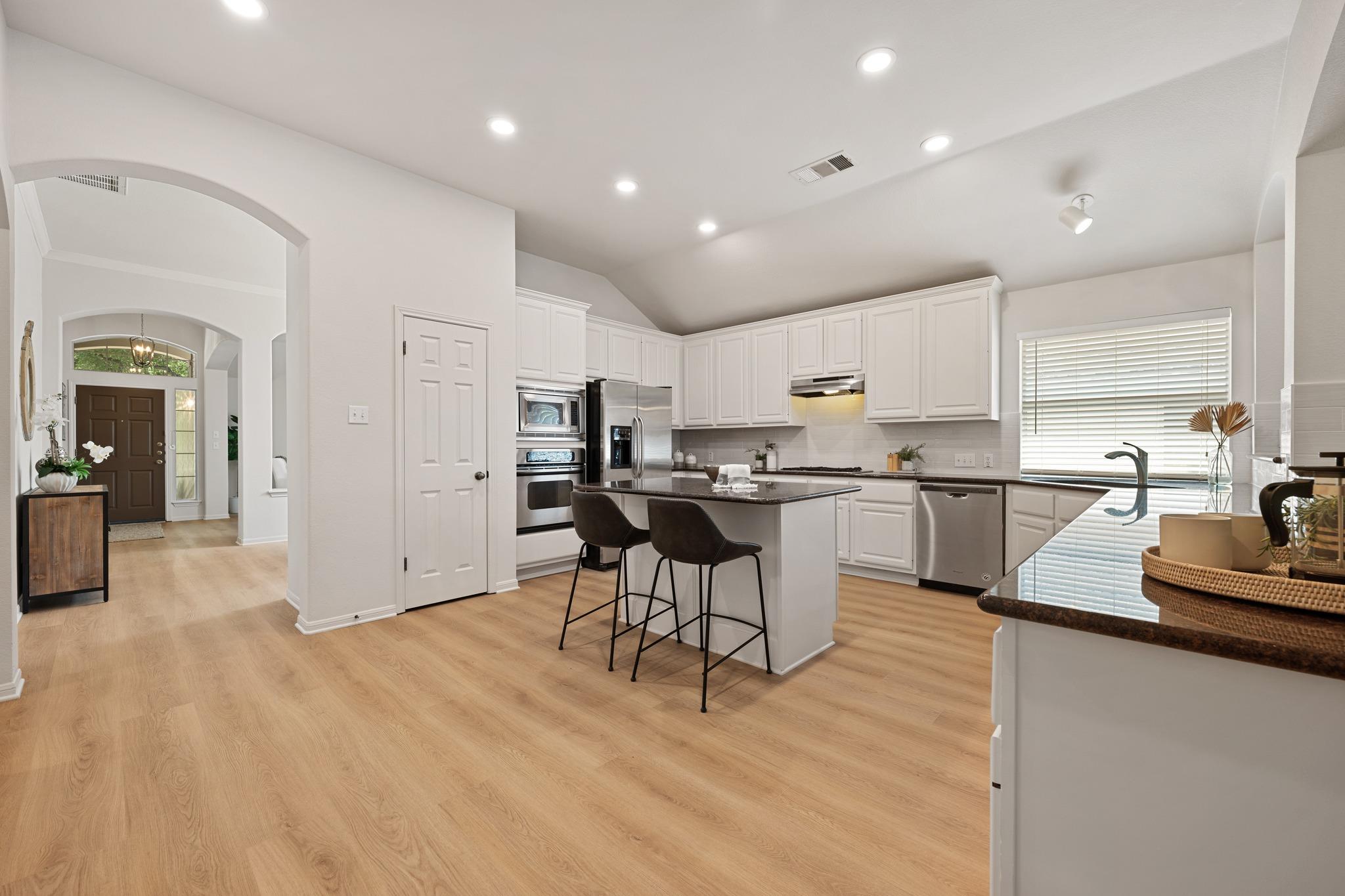 1212 Grand Champion Dr, Austin, TX 78732