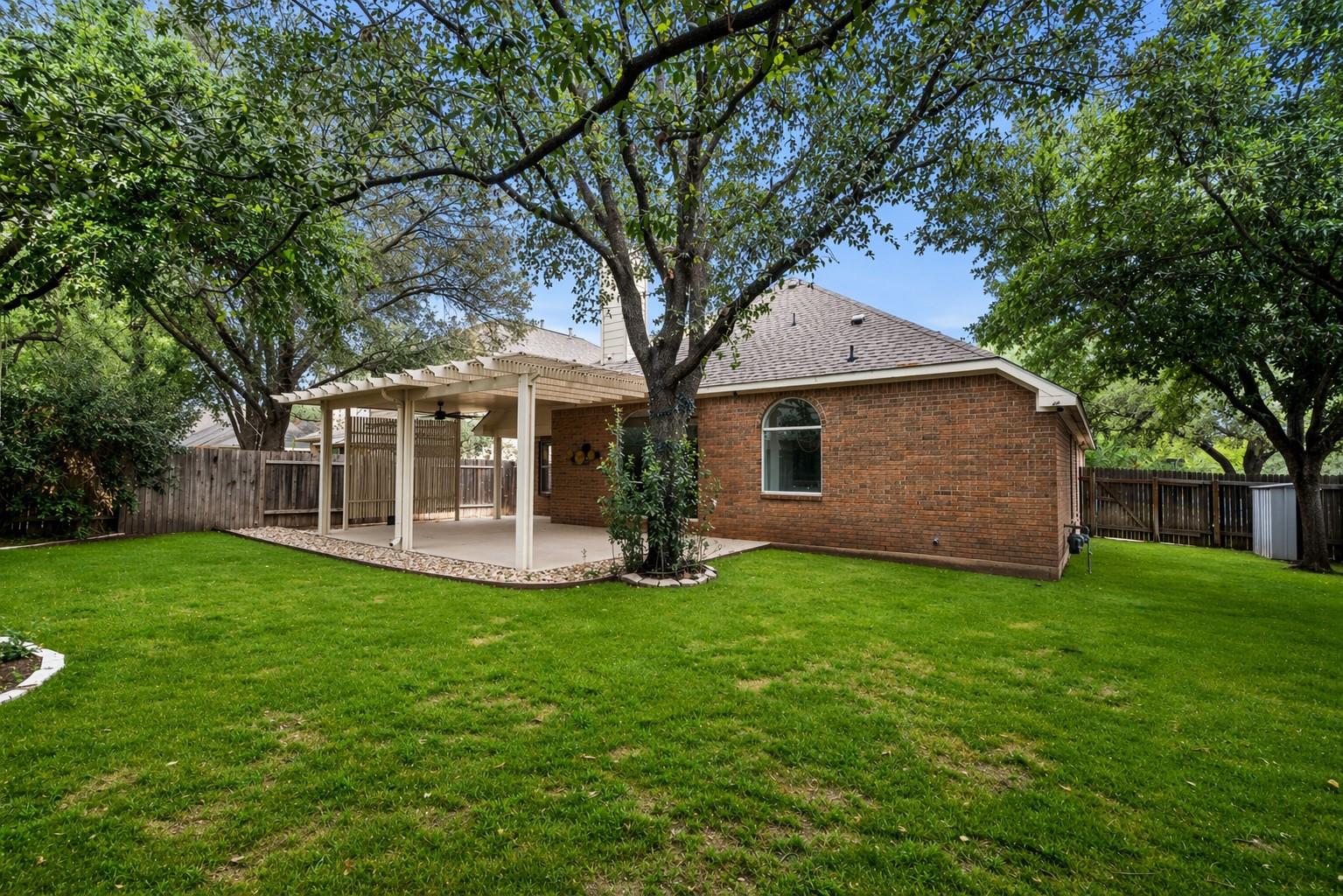 7124 Quimper Ln, Austin, TX 78749