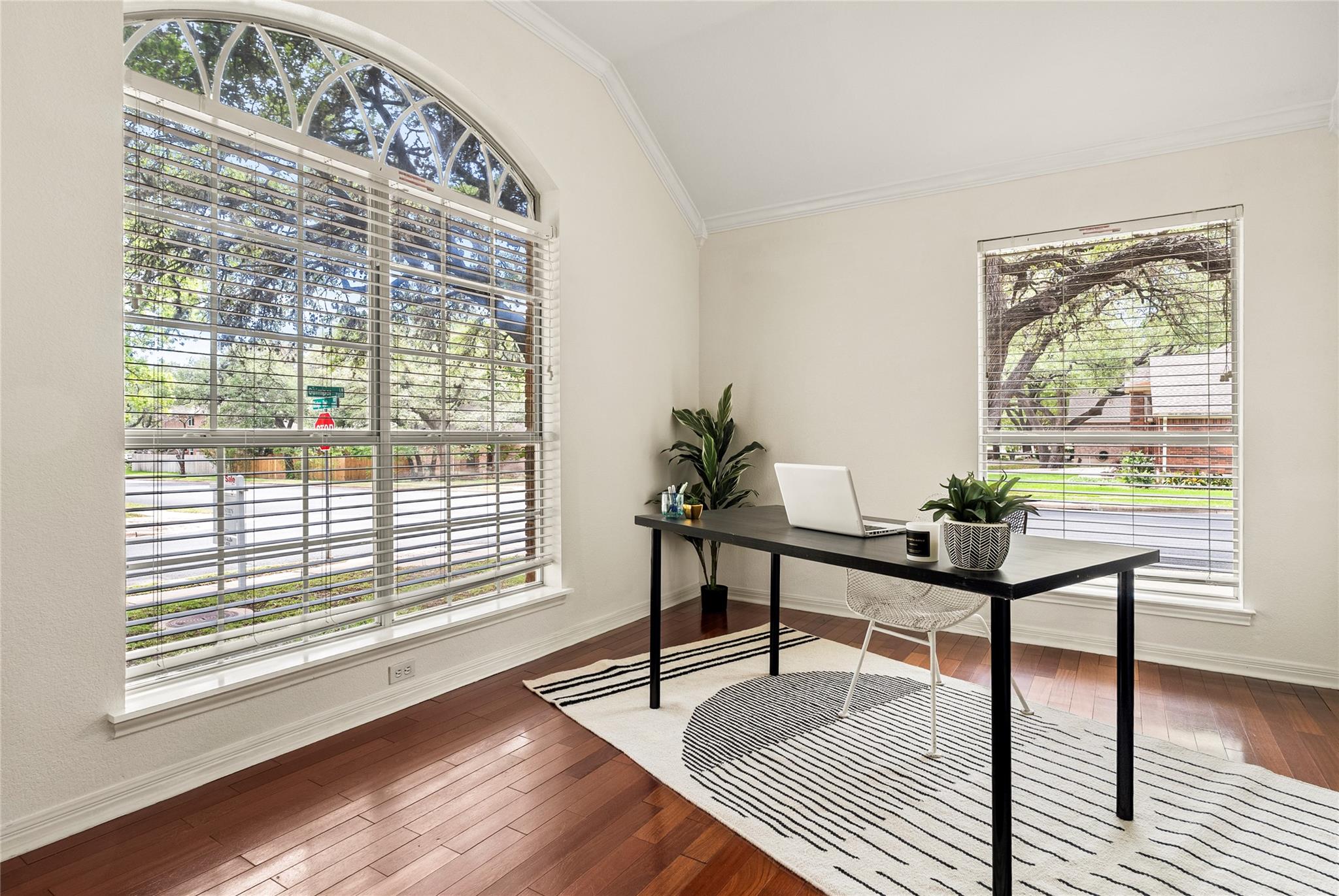 7124 Quimper Ln, Austin, TX 78749