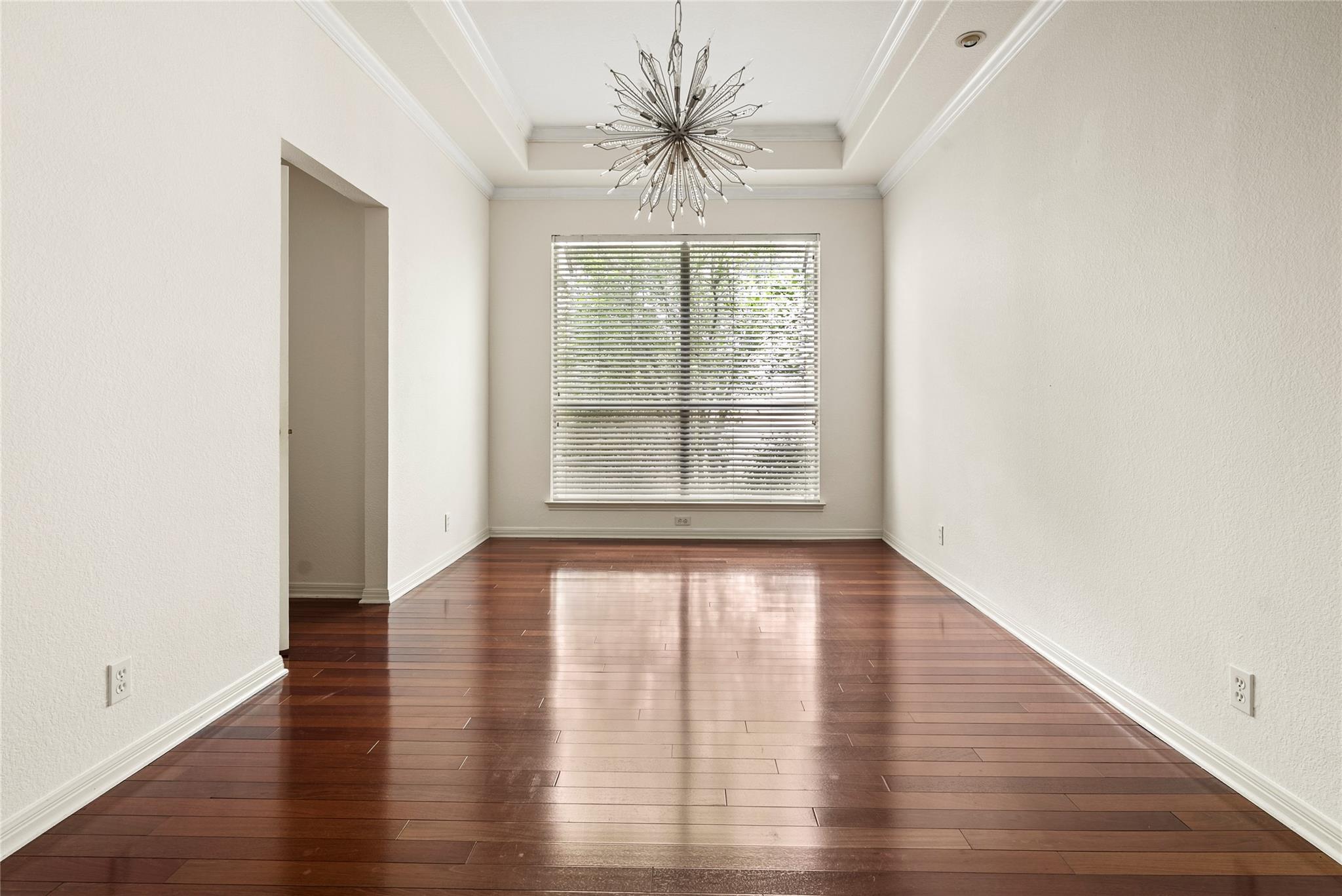 7124 Quimper Ln, Austin, TX 78749