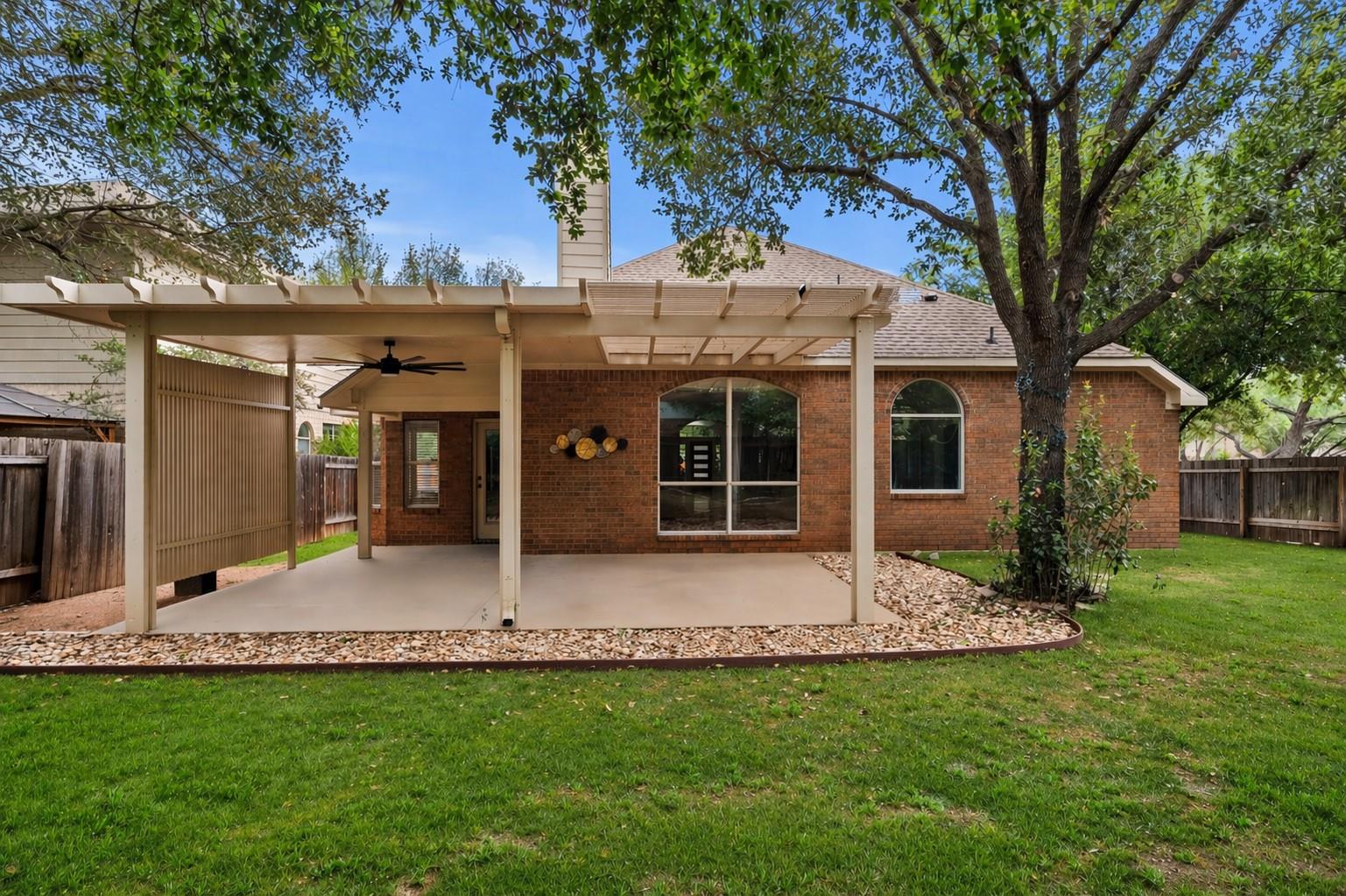 7124 Quimper Ln, Austin, TX 78749