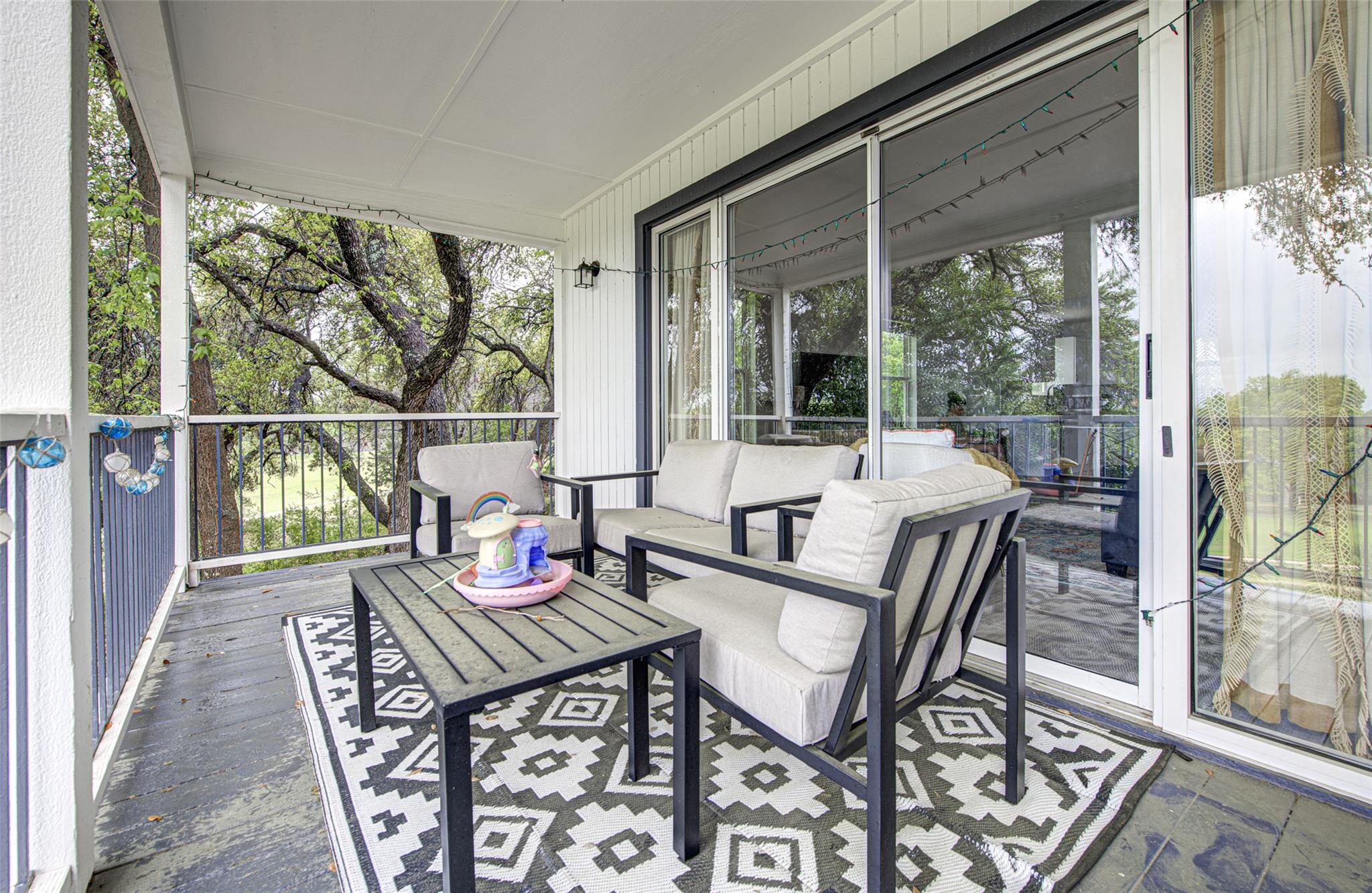 428 Seawind St, Lakeway, TX 78734