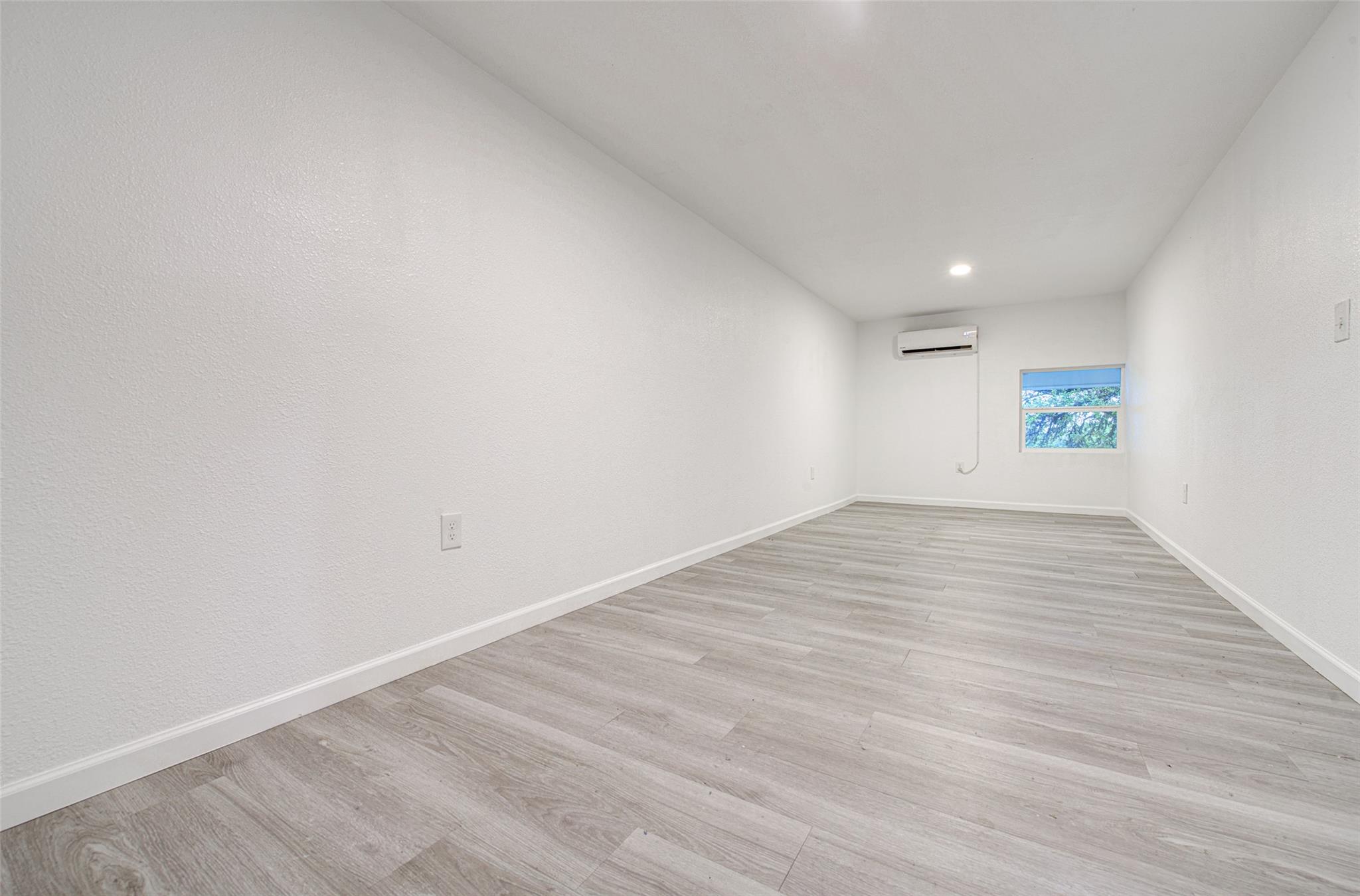 428 Seawind St, Lakeway, TX 78734