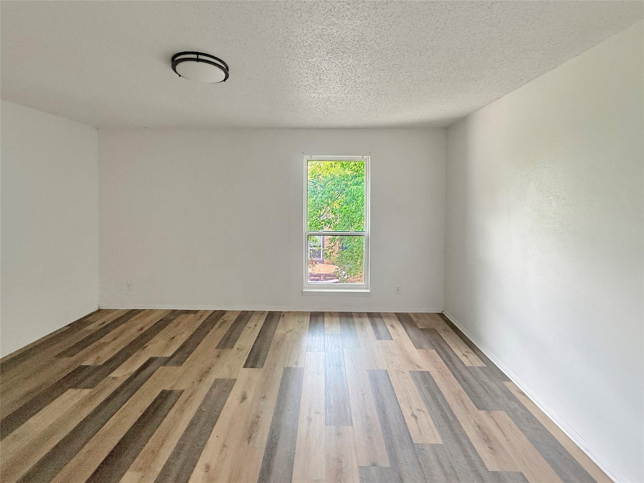 8611 Putnam Dr # 104, Austin, TX 78757