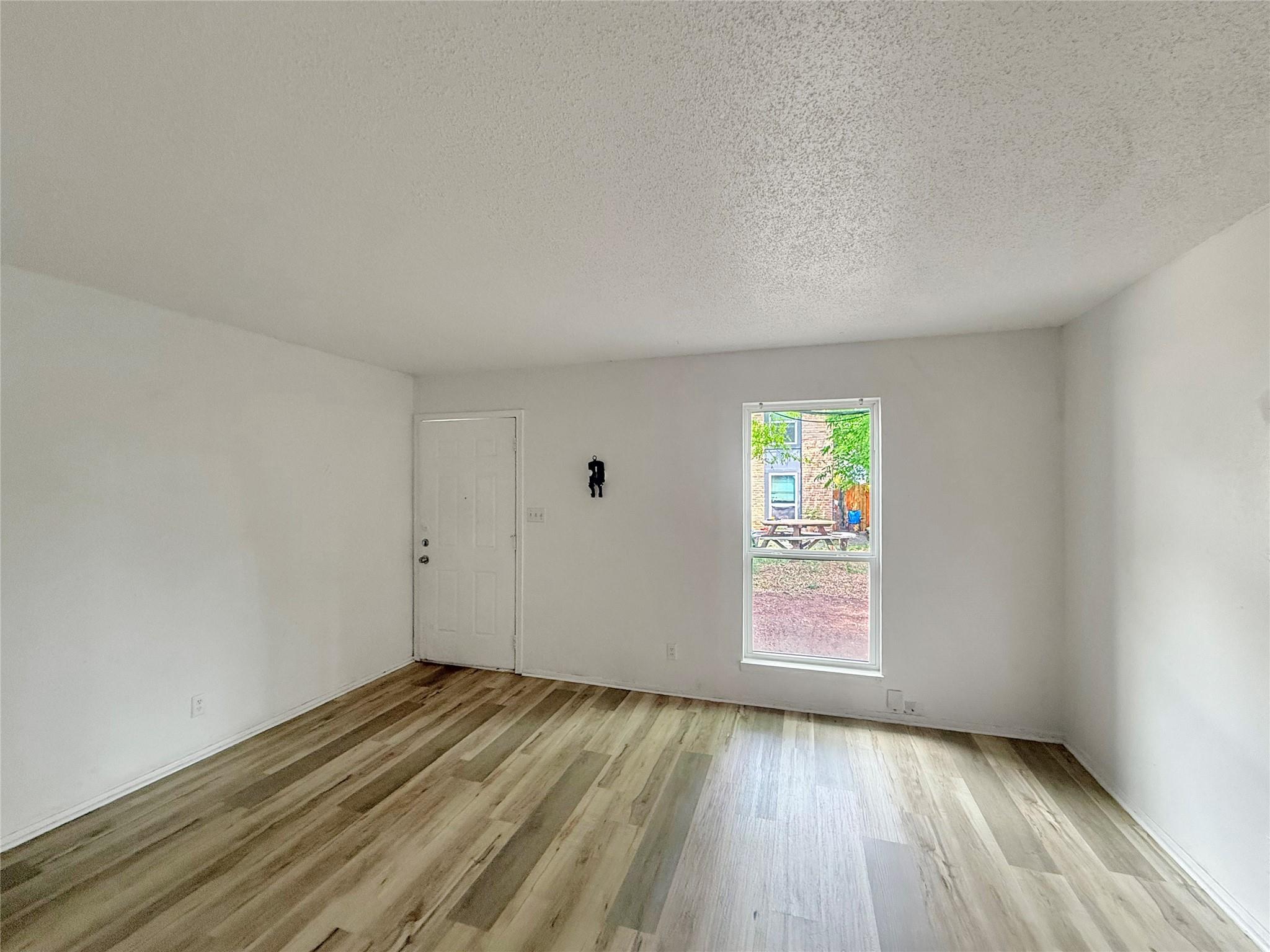 8611 Putnam Dr # 104, Austin, TX 78757