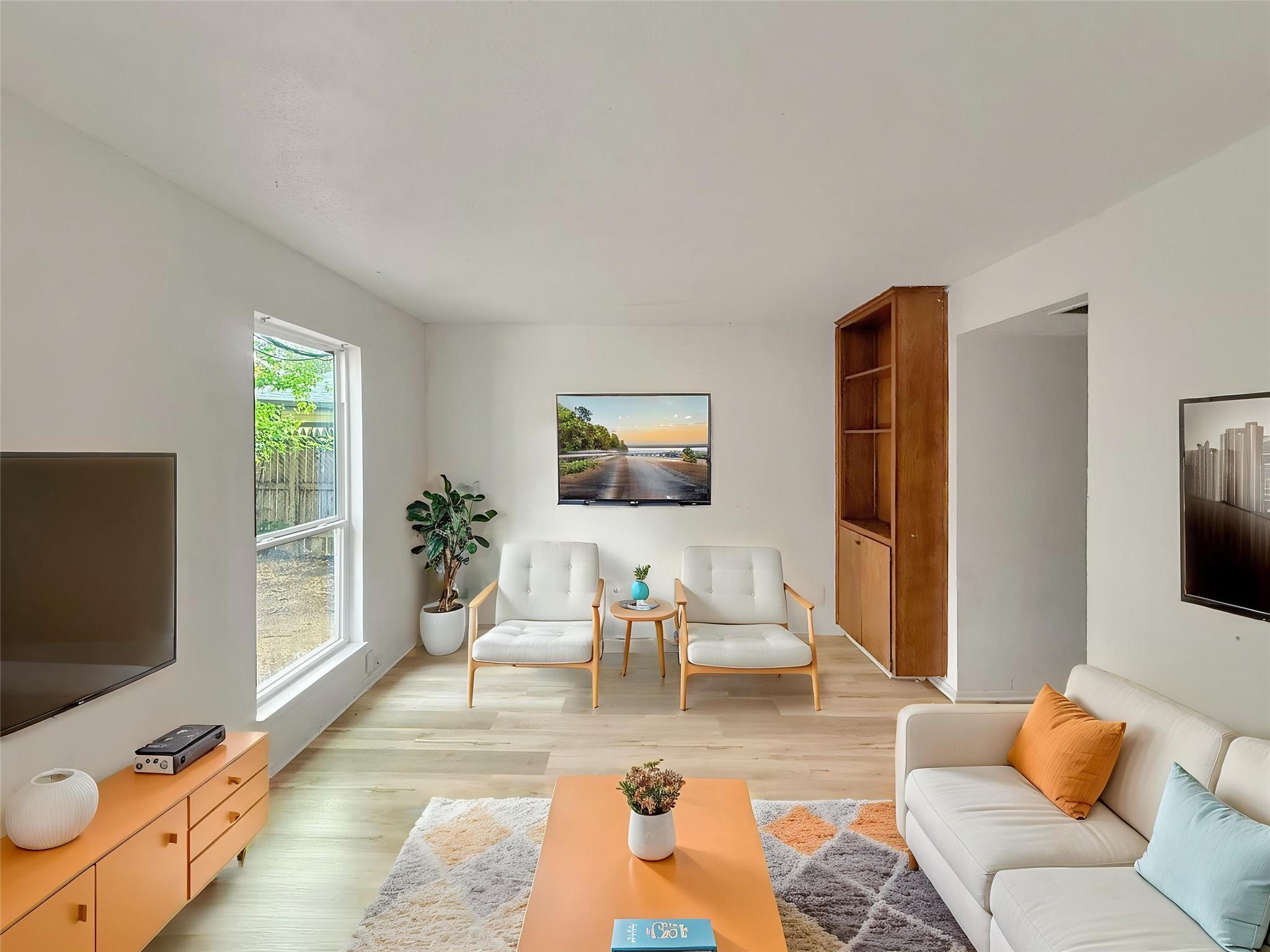 8611 Putnam Dr # 104, Austin, TX 78757