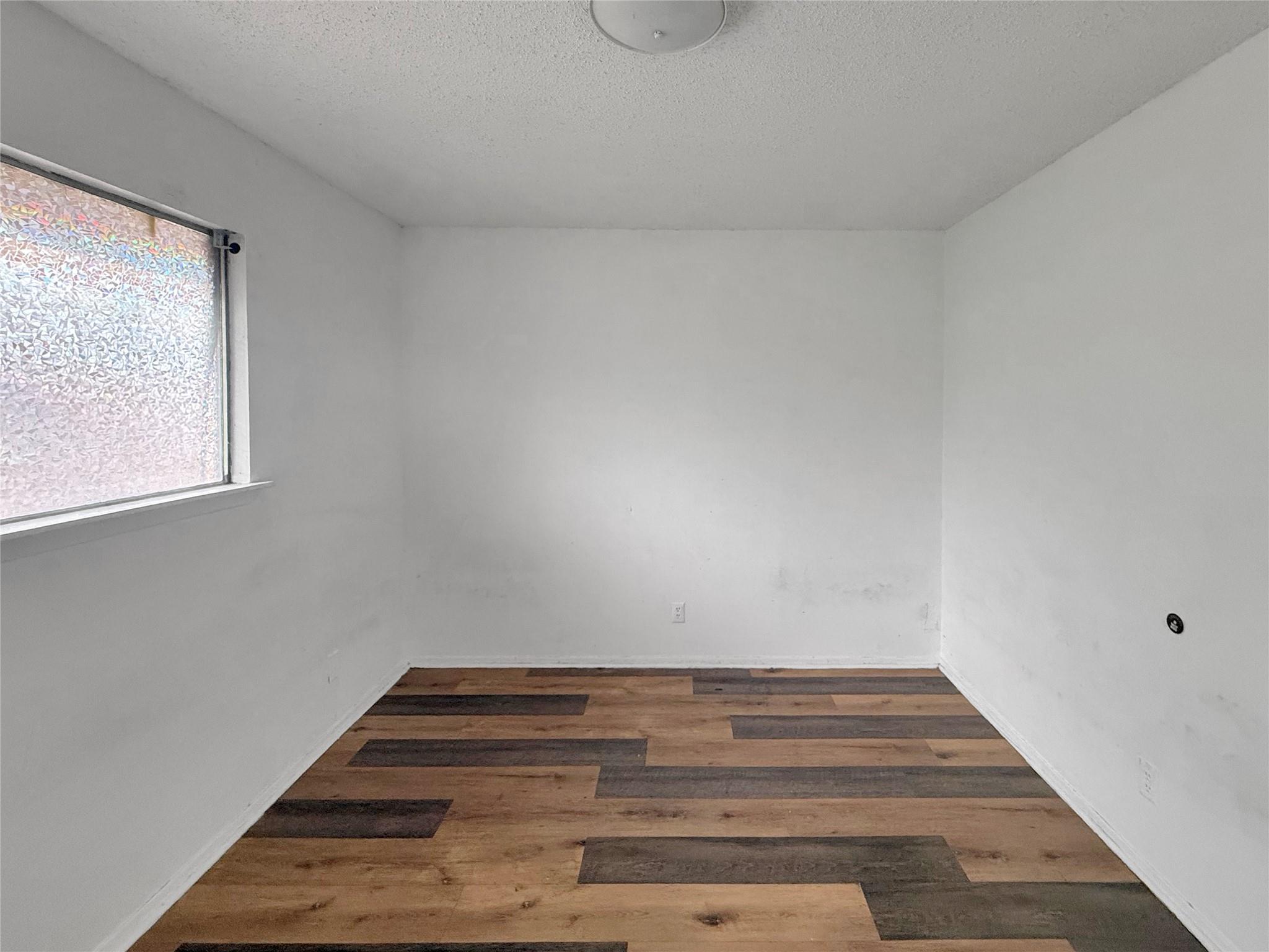 8611 Putnam Dr # 104, Austin, TX 78757