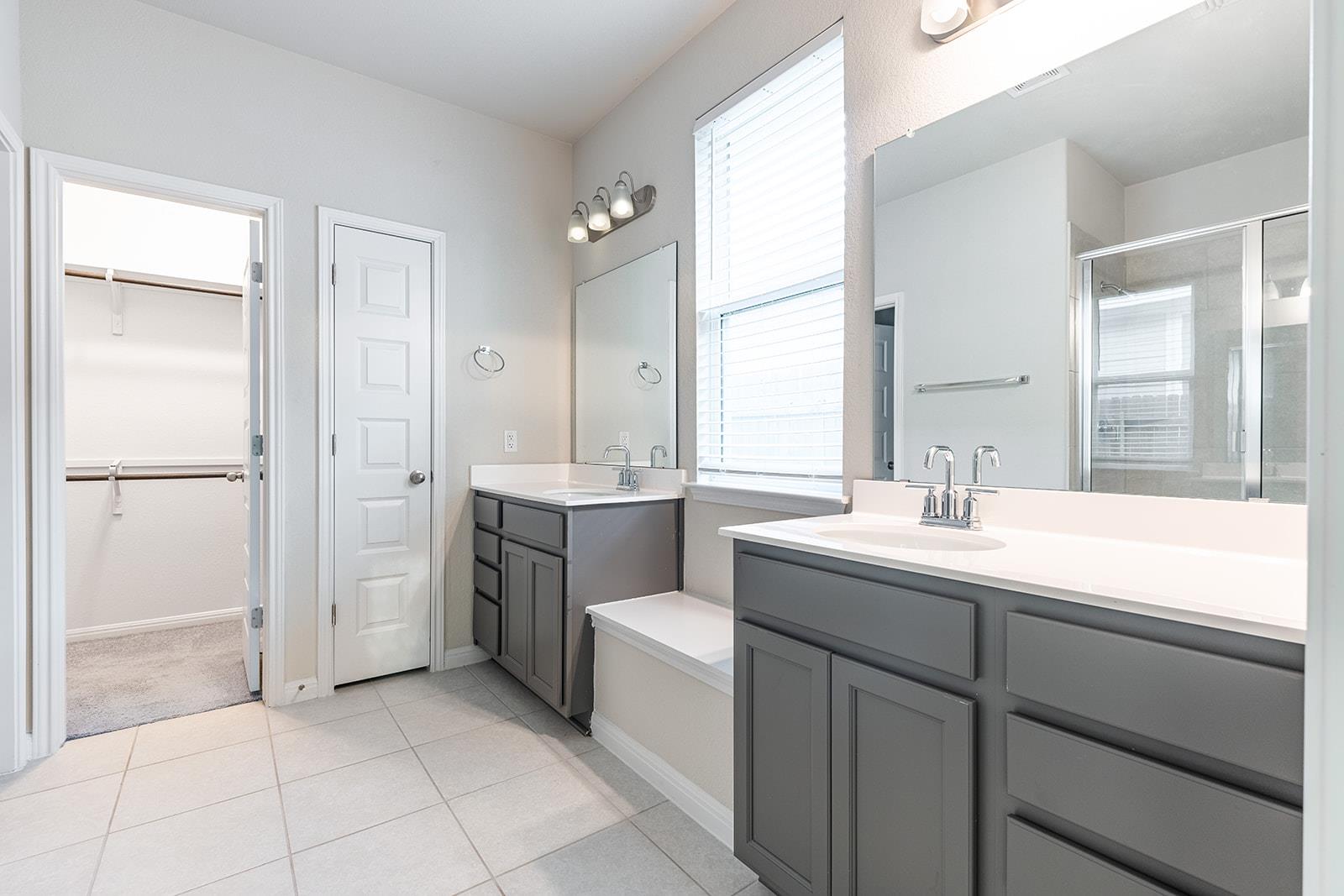 313 Michaelis Dr, Leander, TX 78641