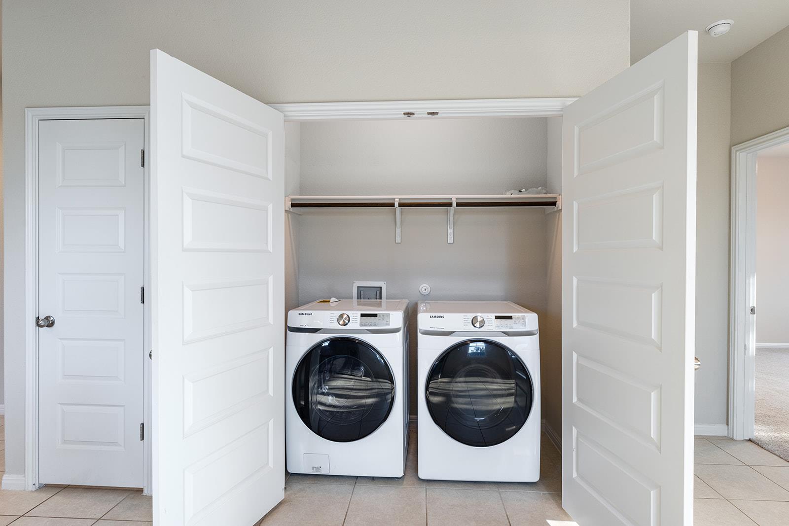 313 Michaelis Dr, Leander, TX 78641