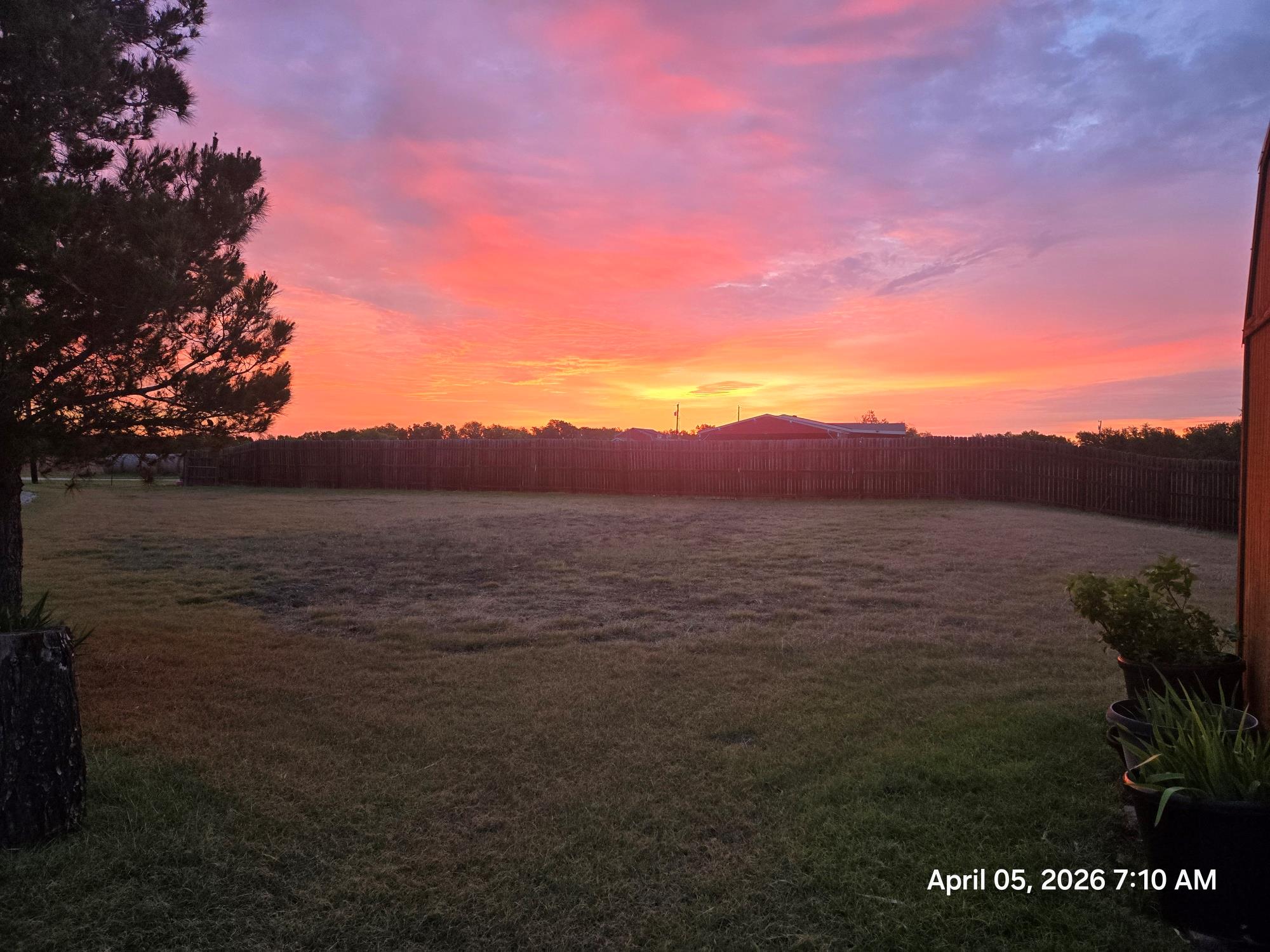 820 County Road 454, Taylor, TX 78615