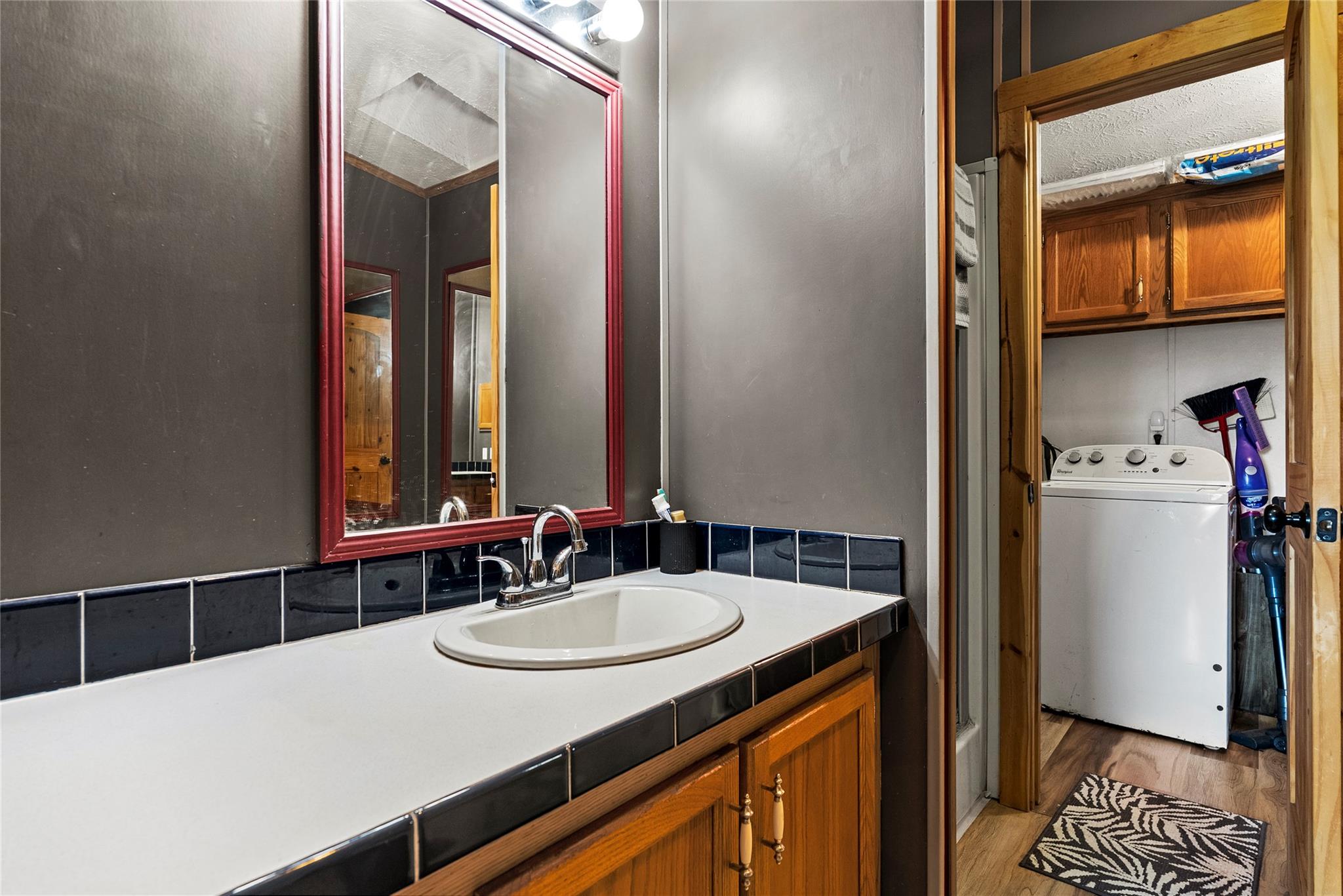 820 County Road 454, Taylor, TX 78615