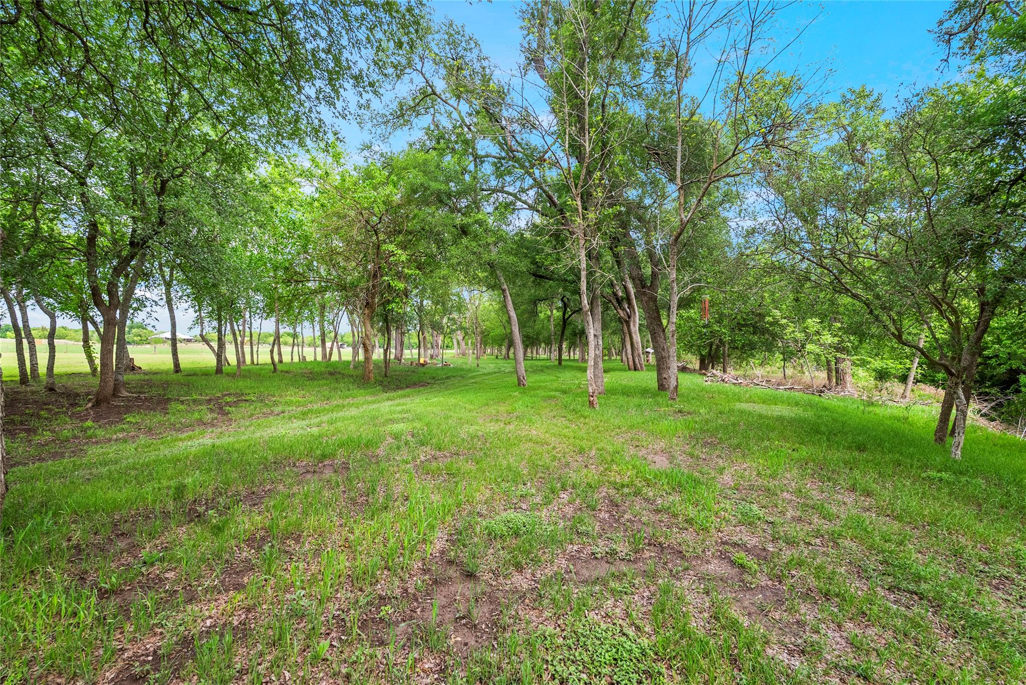 820 County Road 454, Taylor, TX 78615
