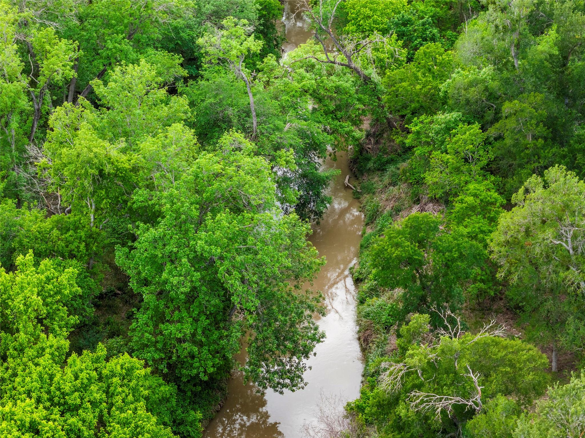 820 County Road 454, Taylor, TX 78615