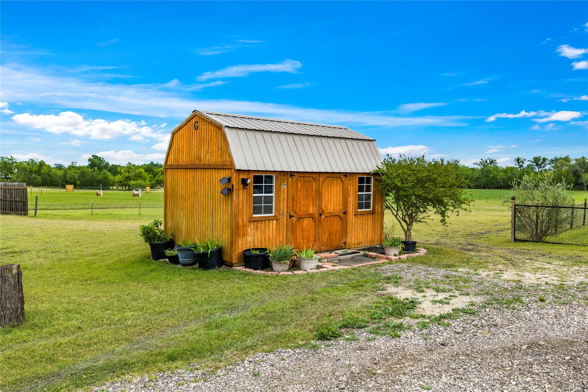 820 County Road 454, Taylor, TX 78615