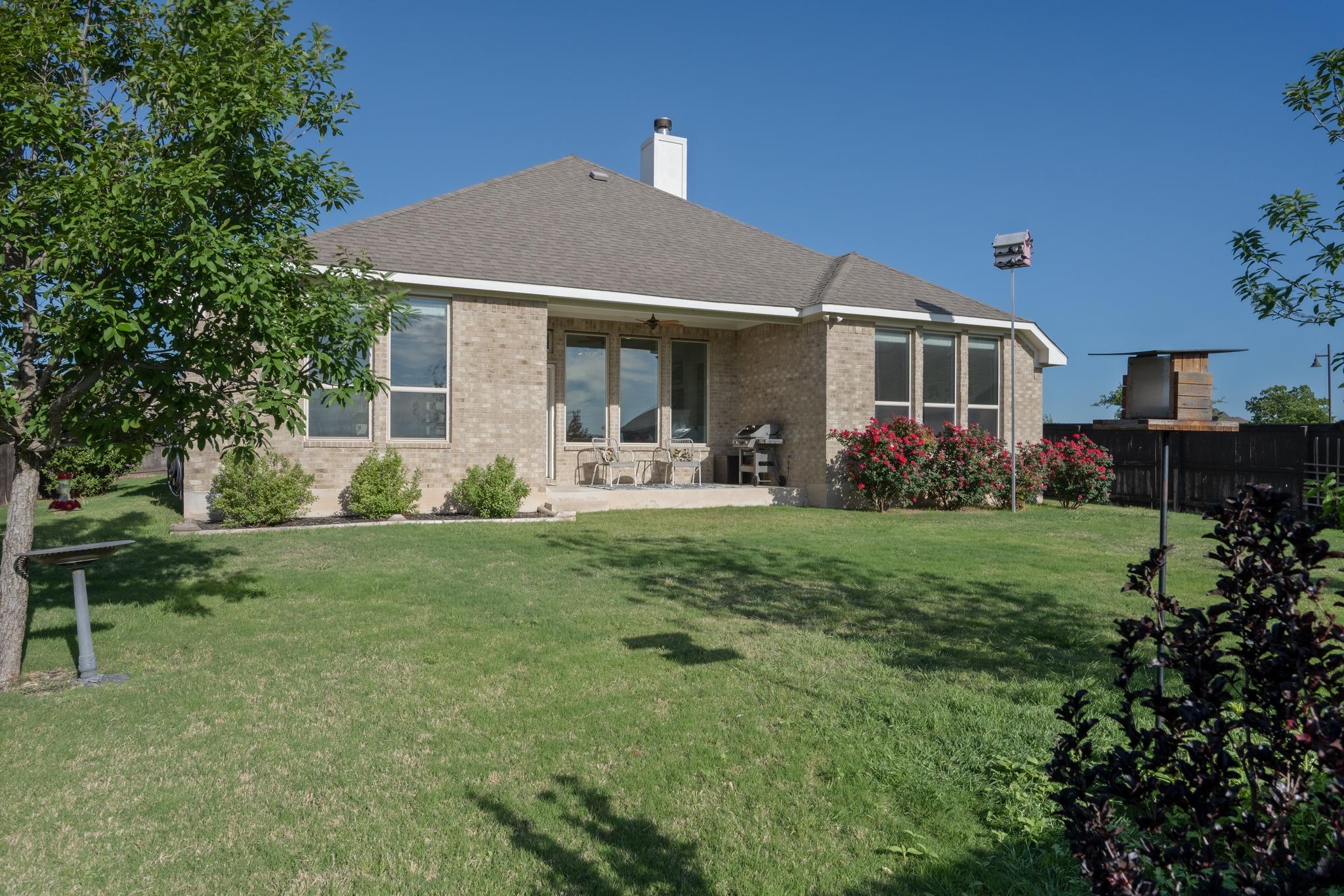 109 Seedling Ct, Liberty Hill, TX 78642
