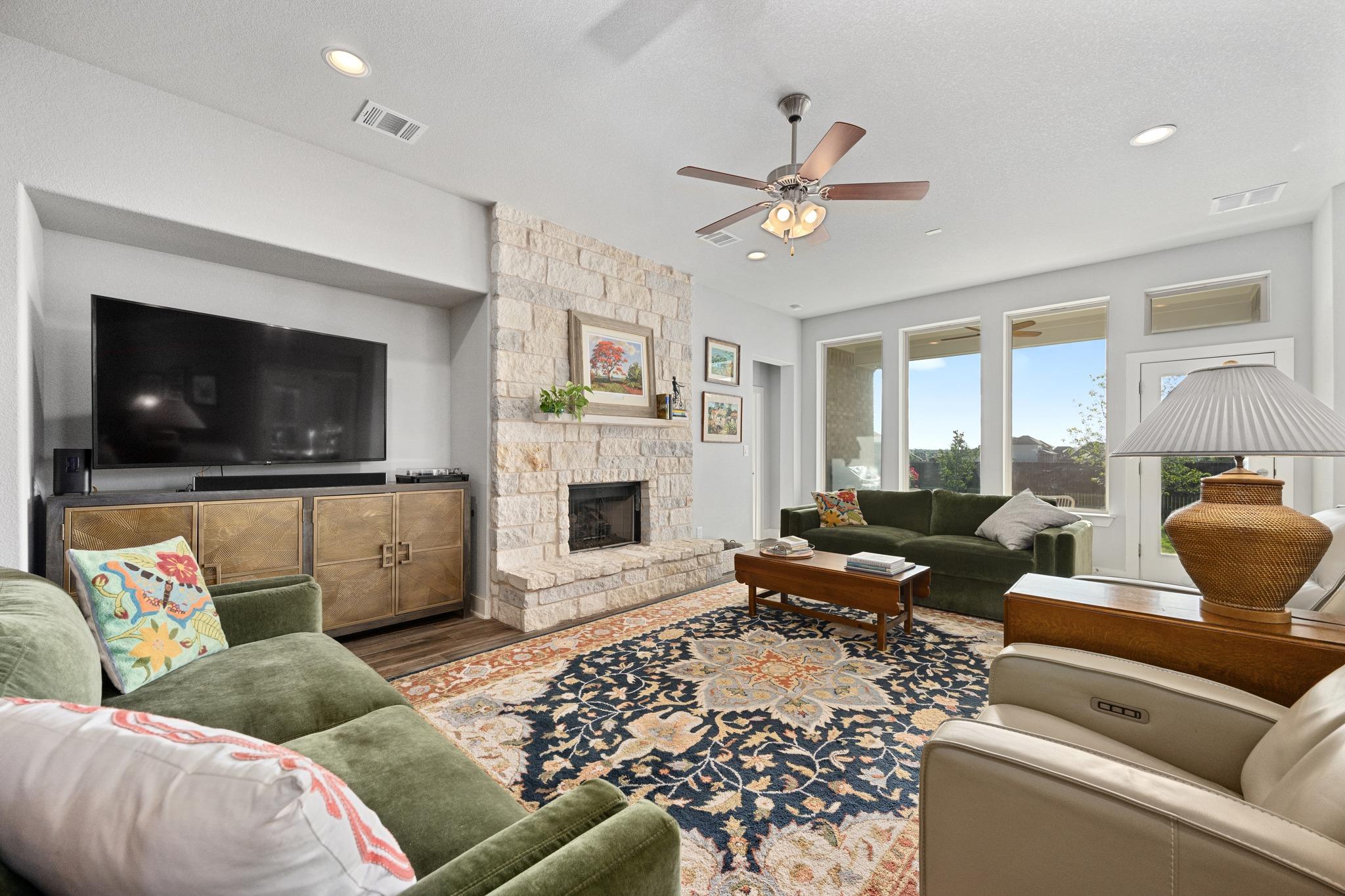 109 Seedling Ct, Liberty Hill, TX 78642