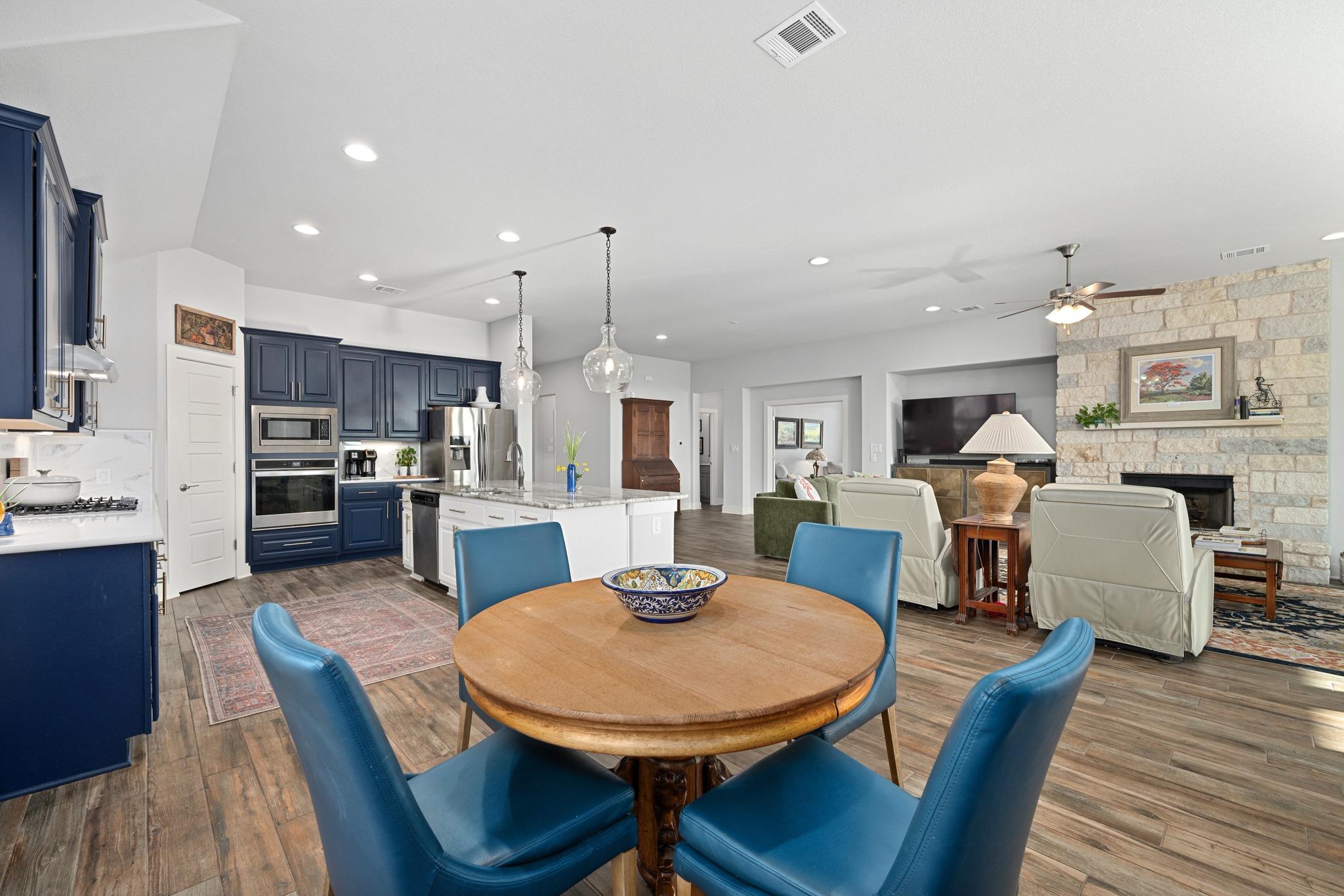 109 Seedling Ct, Liberty Hill, TX 78642