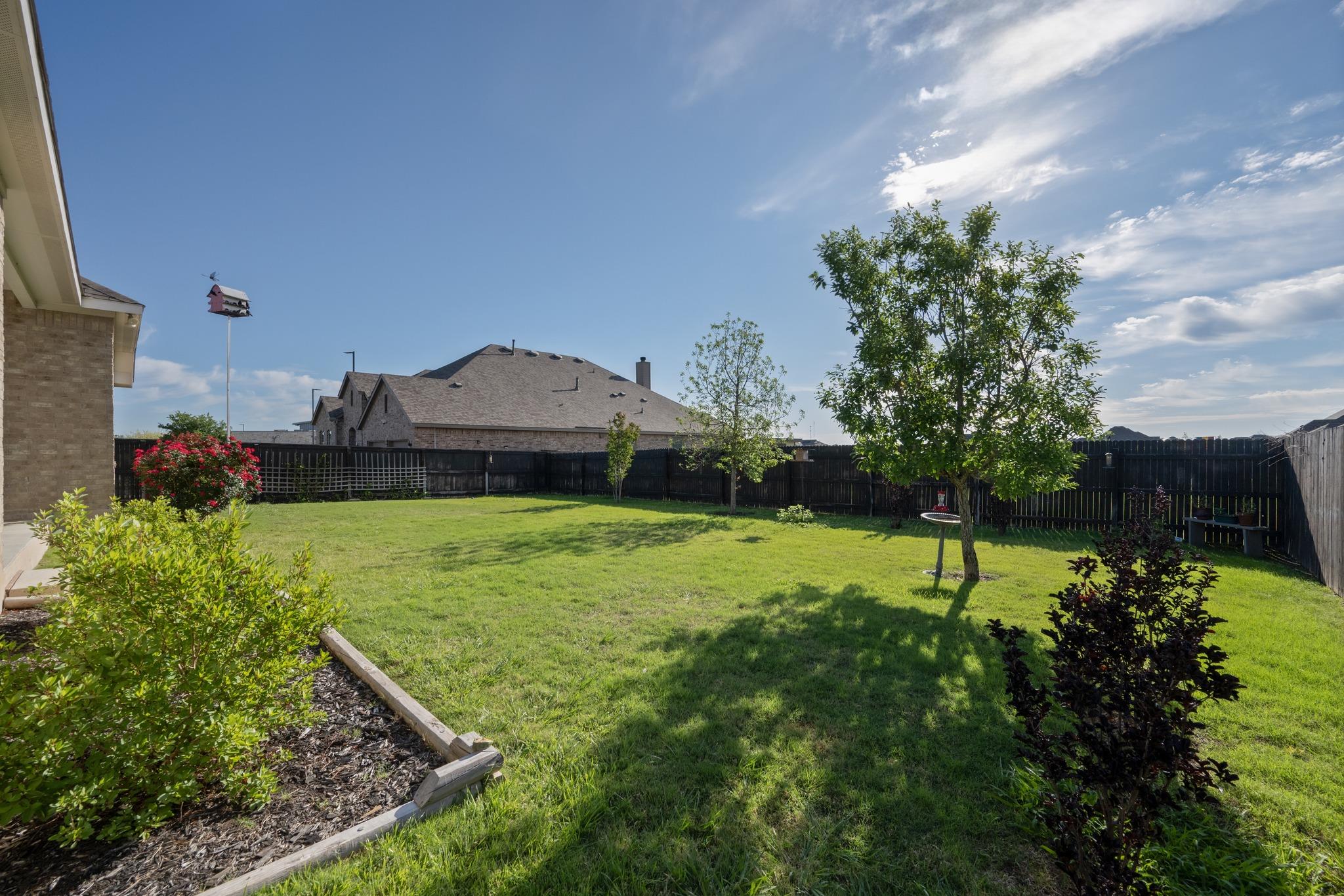 109 Seedling Ct, Liberty Hill, TX 78642