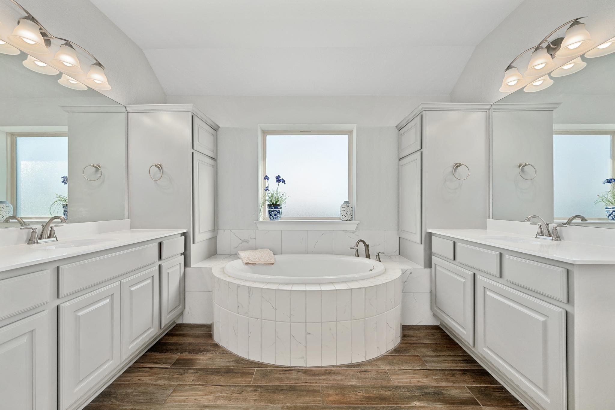 109 Seedling Ct, Liberty Hill, TX 78642