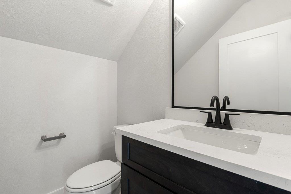 711 N Paleface Ranch Rd # 9, Spicewood, TX 78669