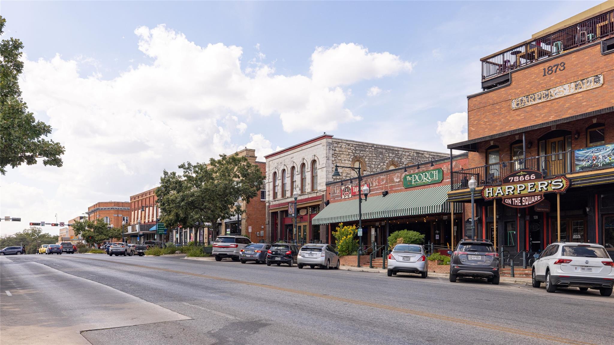 146 S Fredericksburg St, San Marcos, TX 78666