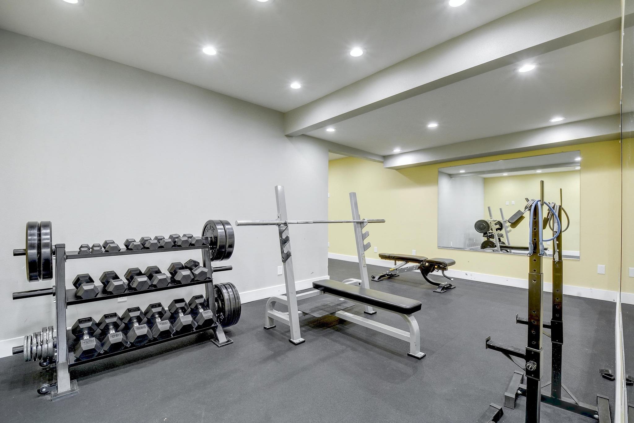 935 La Posada Dr # 128, Austin, TX 78752