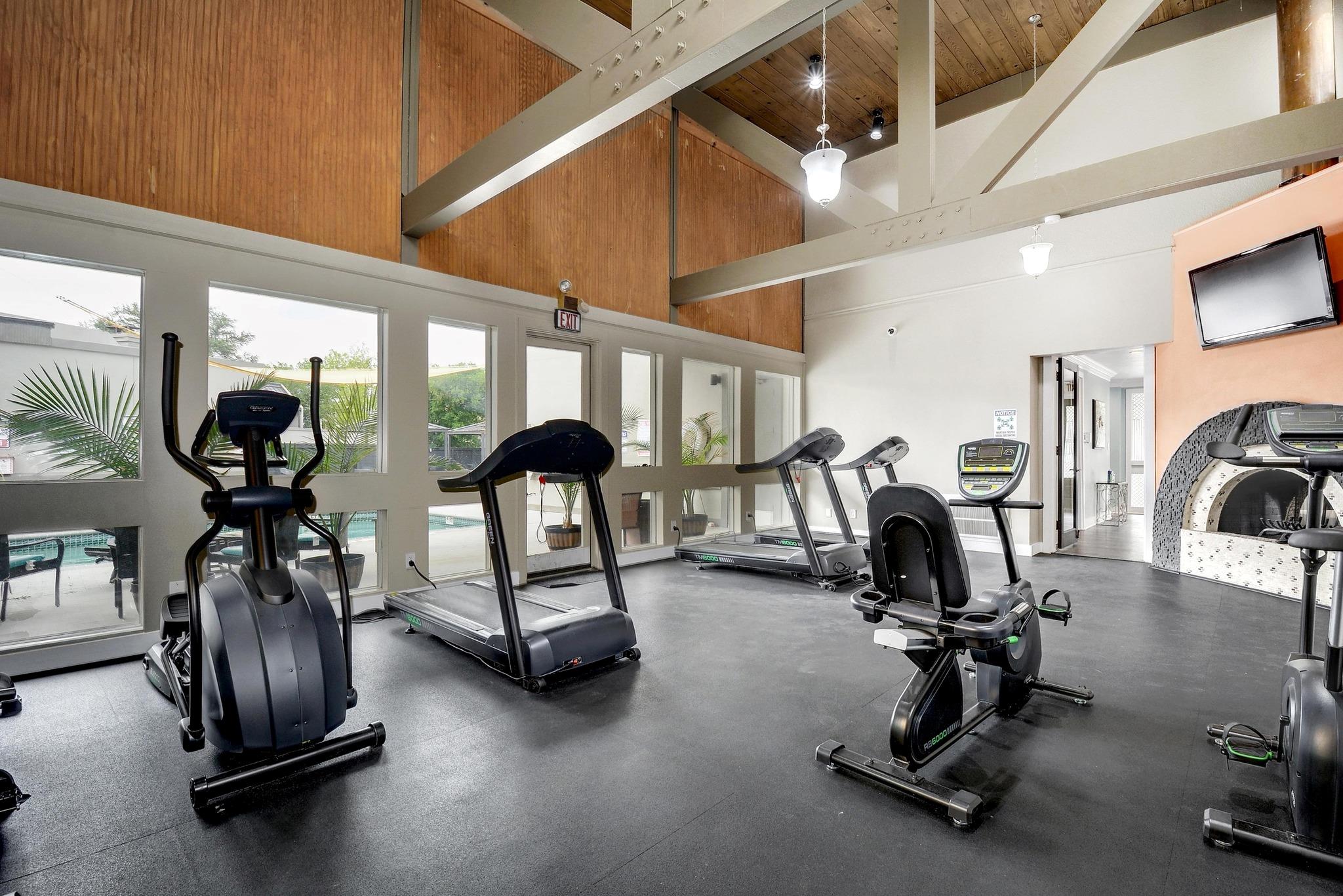 935 La Posada Dr # 128, Austin, TX 78752