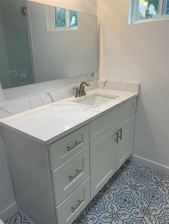 302 E 32nd St # B, Austin, TX 78705