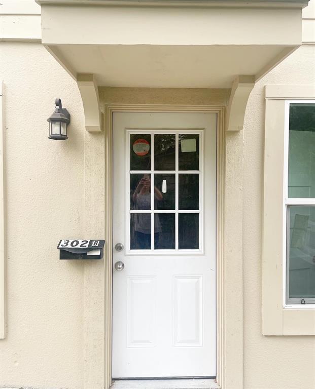 302 E 32nd St # B, Austin, TX 78705