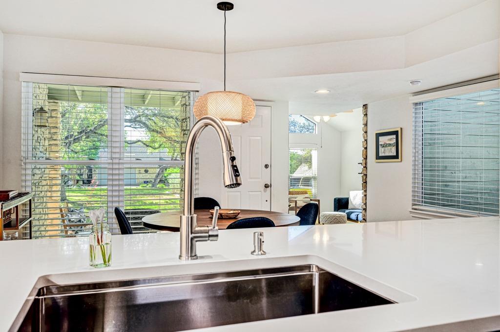 42 Cypress Pt, Wimberley, TX 78676