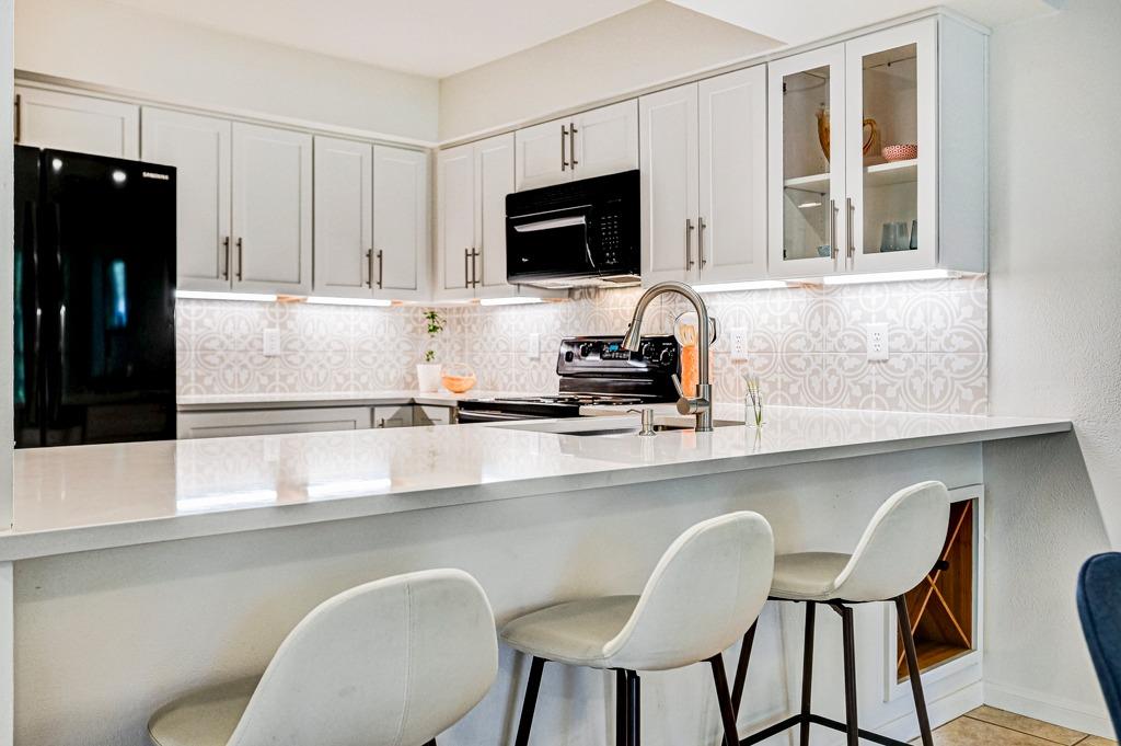 42 Cypress Pt, Wimberley, TX 78676