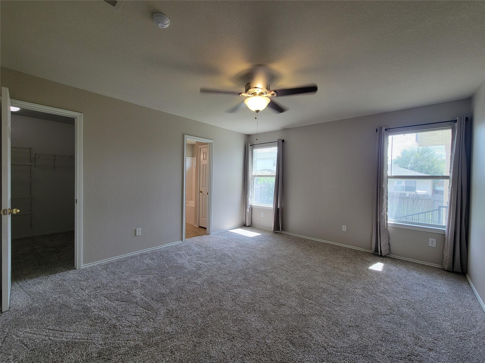 1005 Burgess Dr, Leander, TX 78641