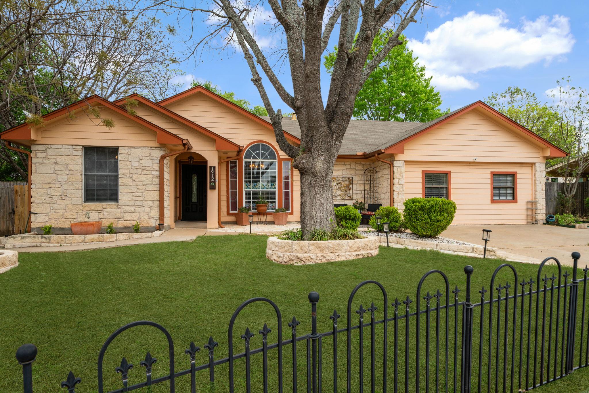 1912 Yaupon Trl, Cedar Park, TX 78613