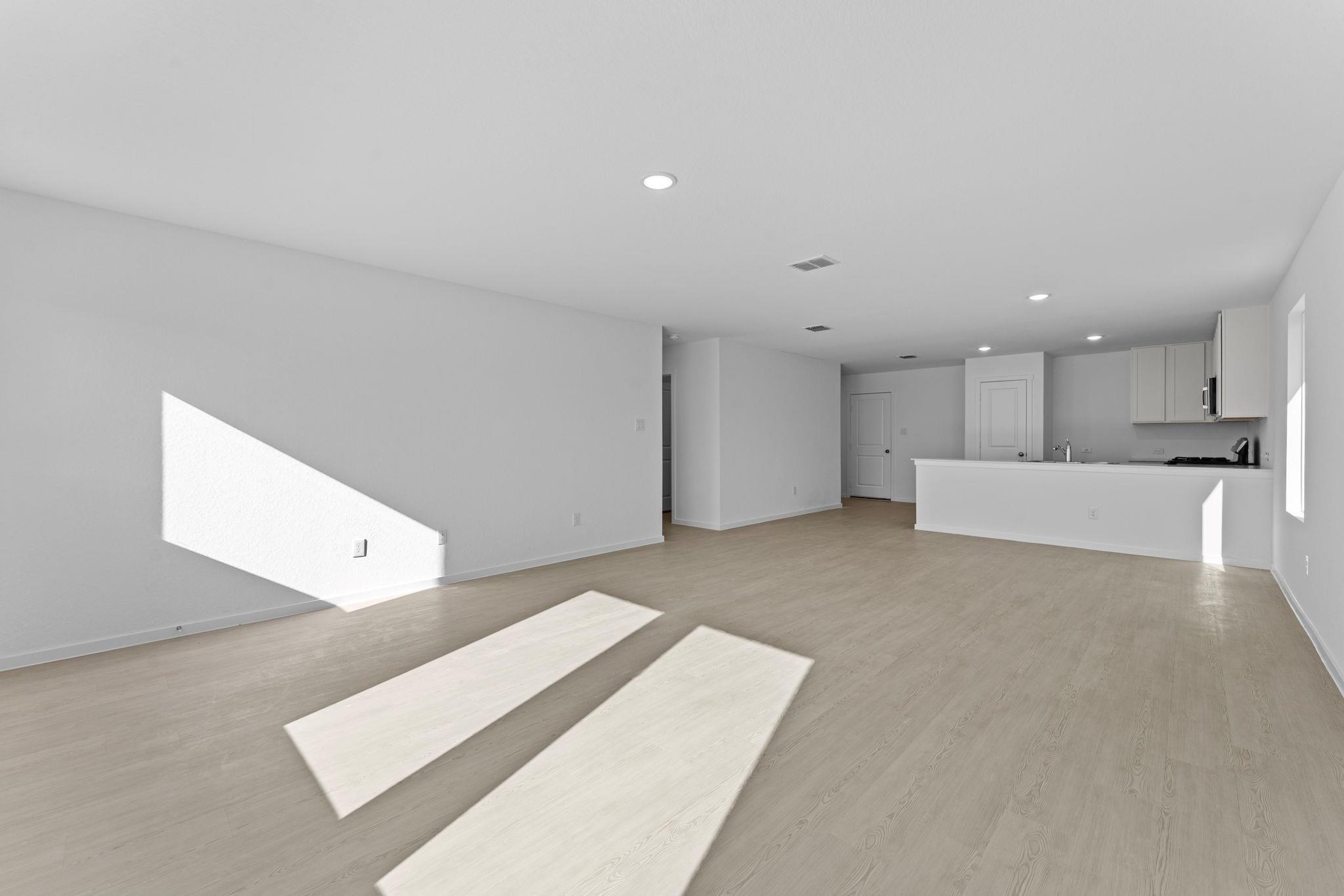 105 Ellendale Pl, Fredericksburg, TX 78624