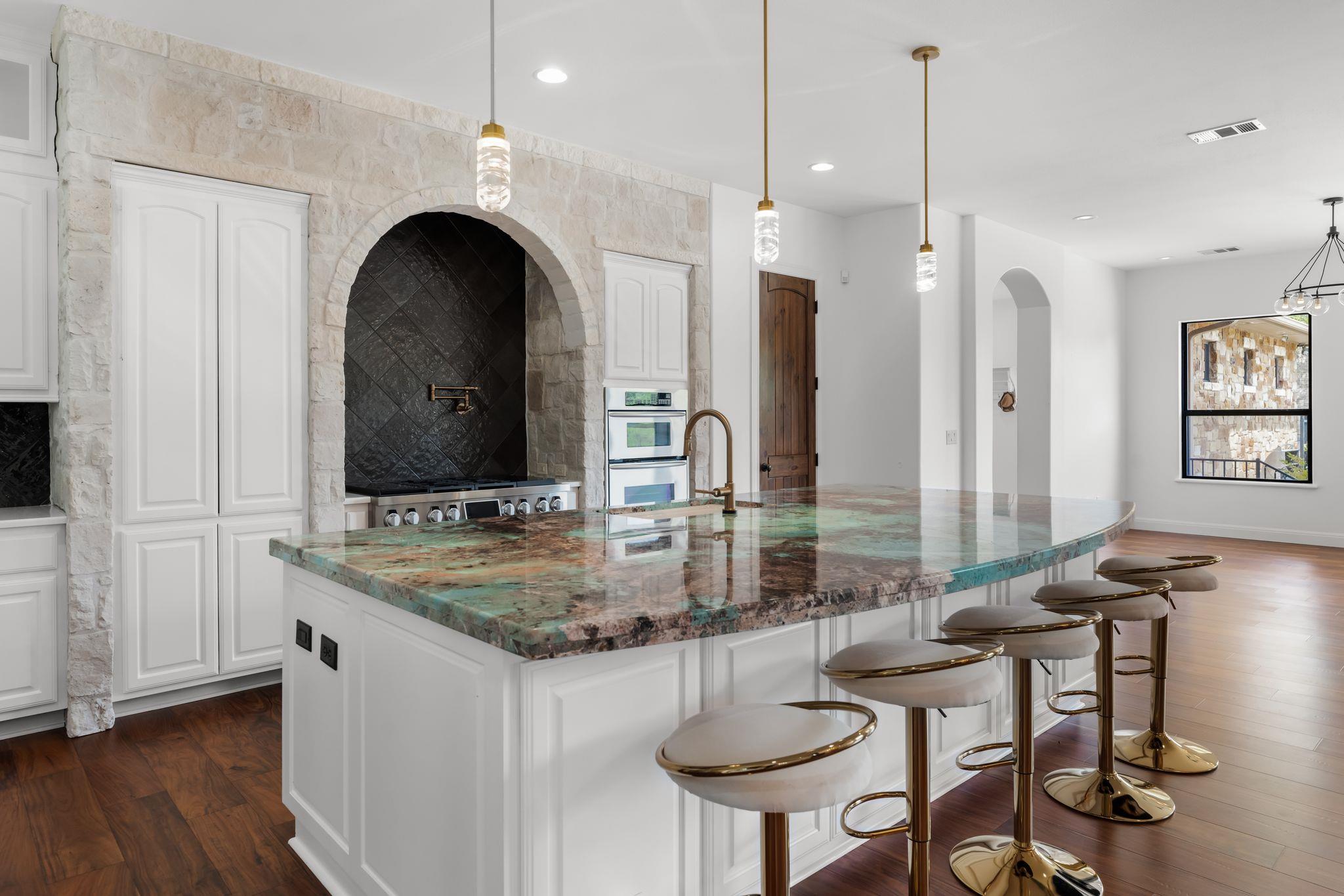 2633 Collingwood Dr, Round Rock, TX 78665