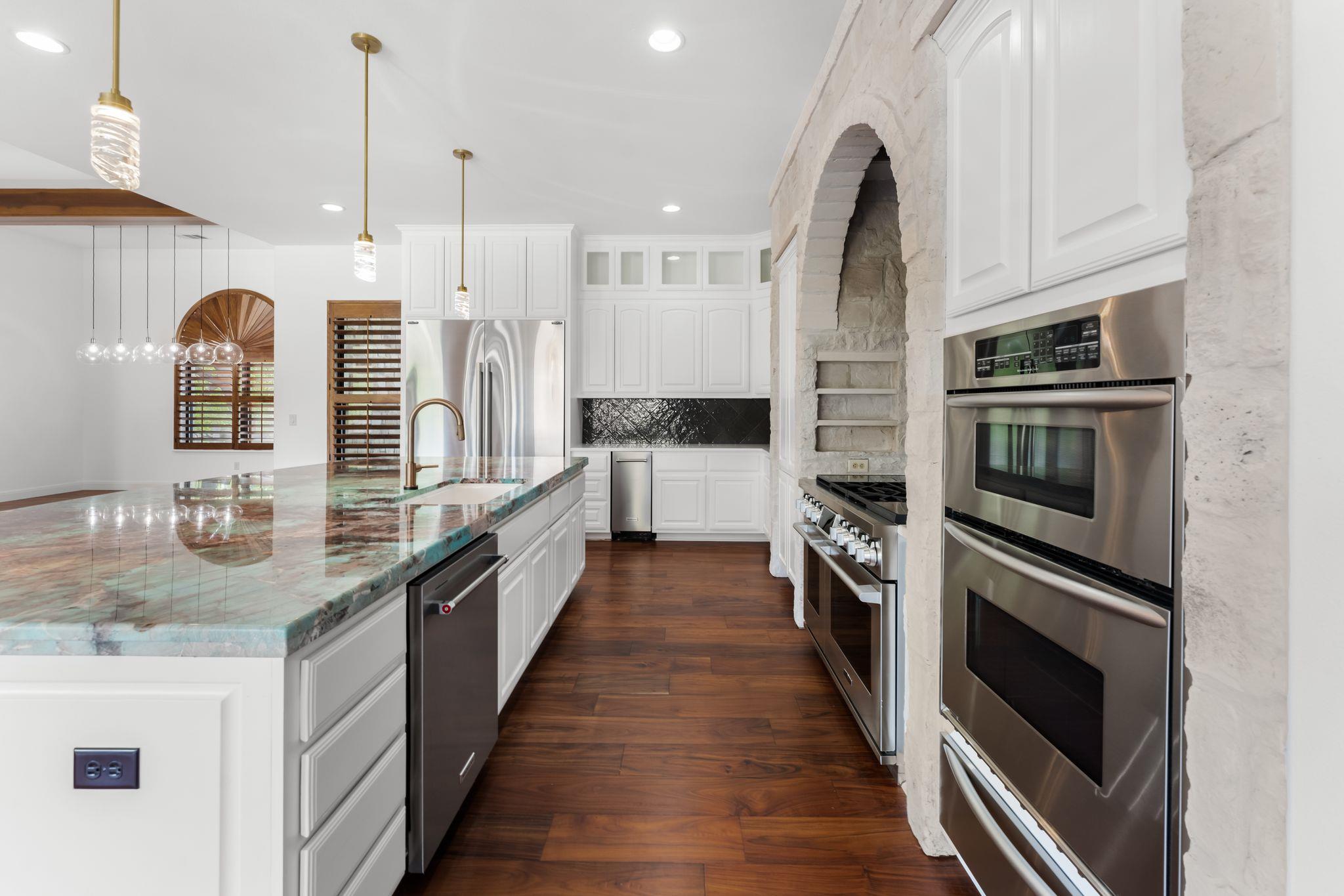 2633 Collingwood Dr, Round Rock, TX 78665