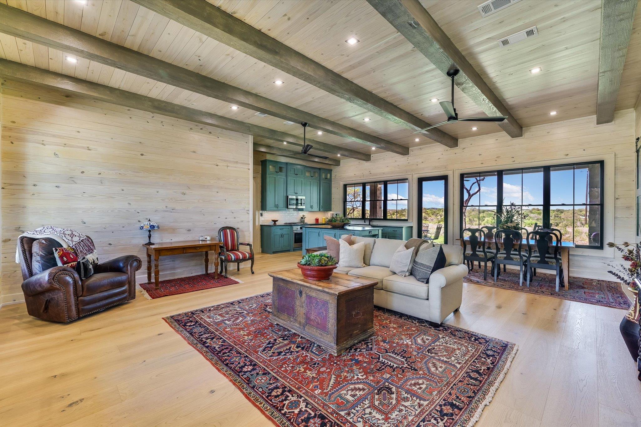 130 Thousand Oaks Loop, San Marcos, TX 78666