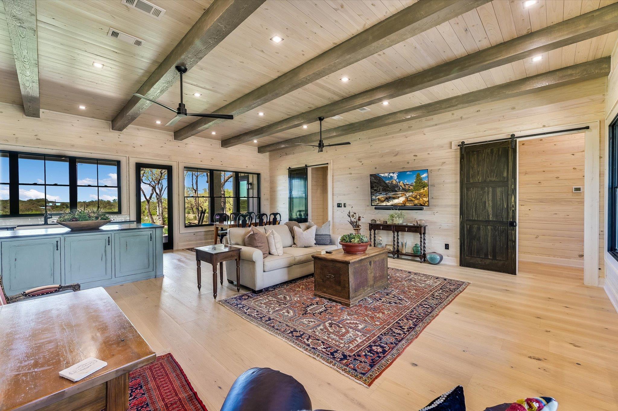 130 Thousand Oaks Loop, San Marcos, TX 78666