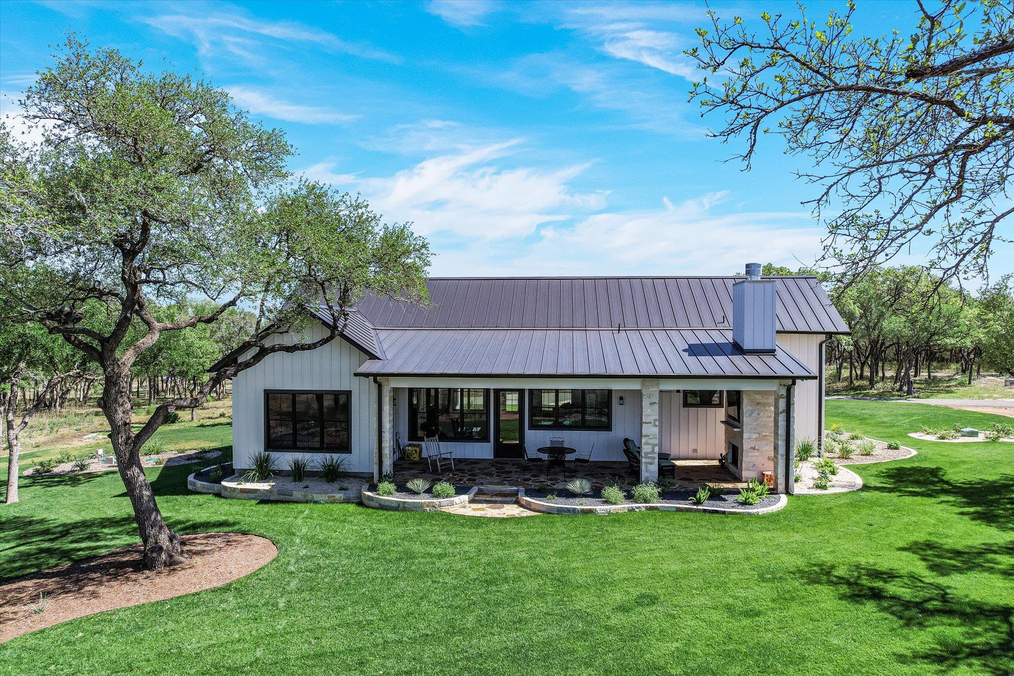 130 Thousand Oaks Loop, San Marcos, TX 78666