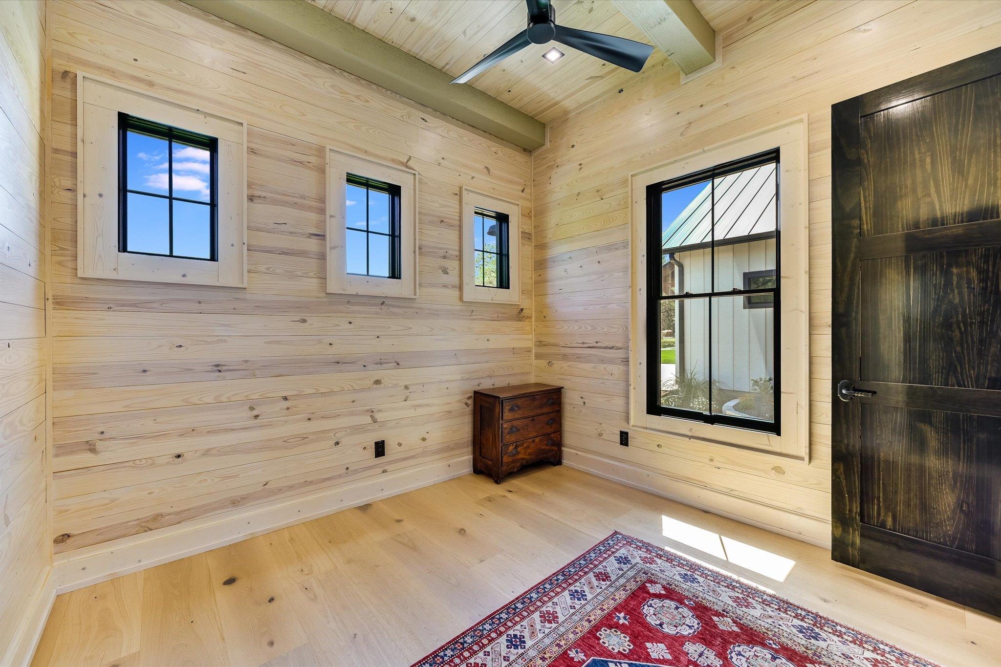 130 Thousand Oaks Loop, San Marcos, TX 78666