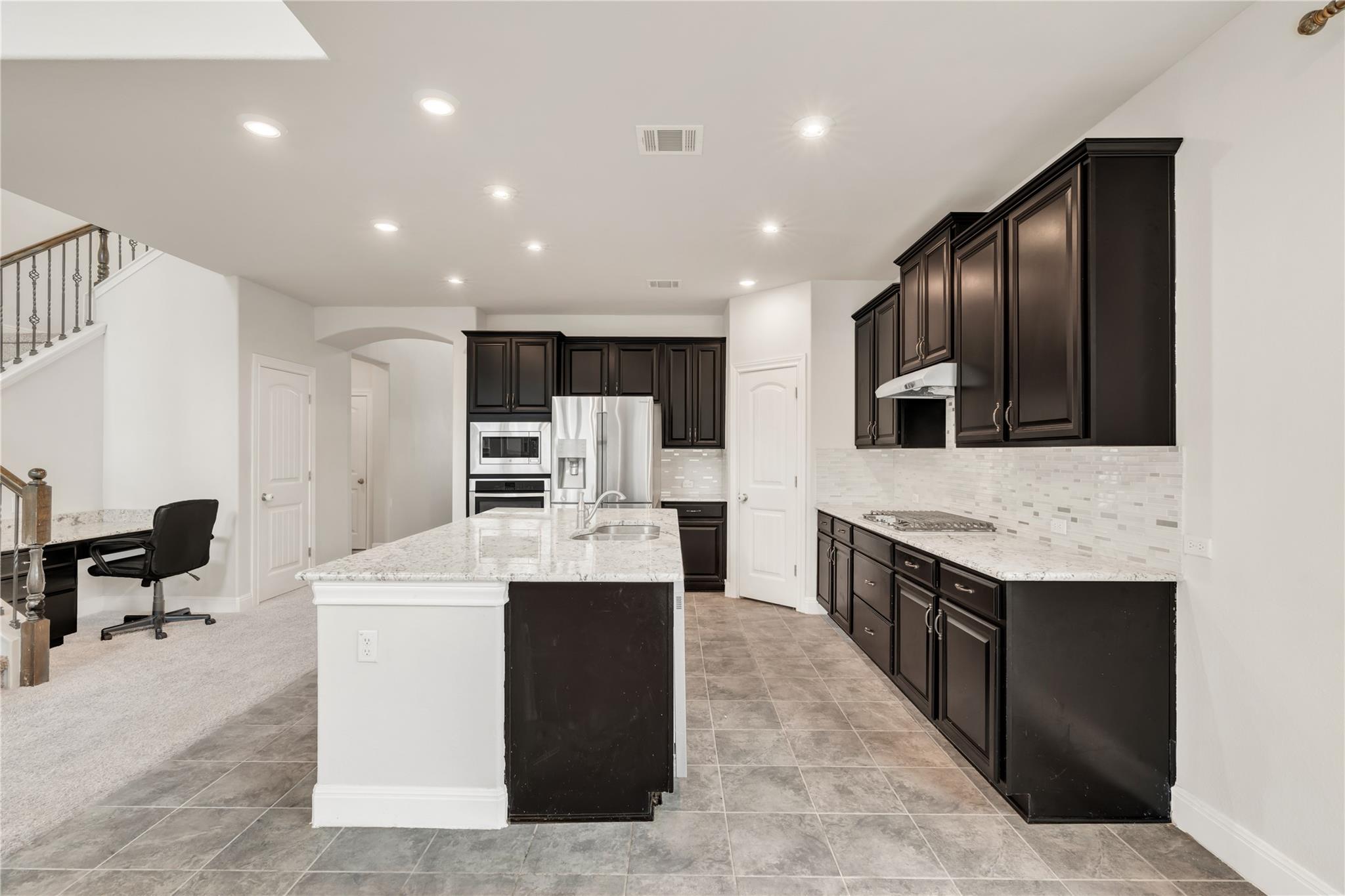 5300 Cipriano Dr, Austin, TX 78738