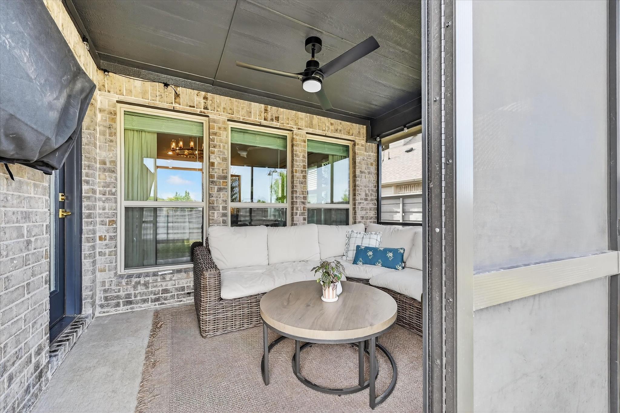 7213 Cherry Blossom Ln, Aubrey, TX 76227